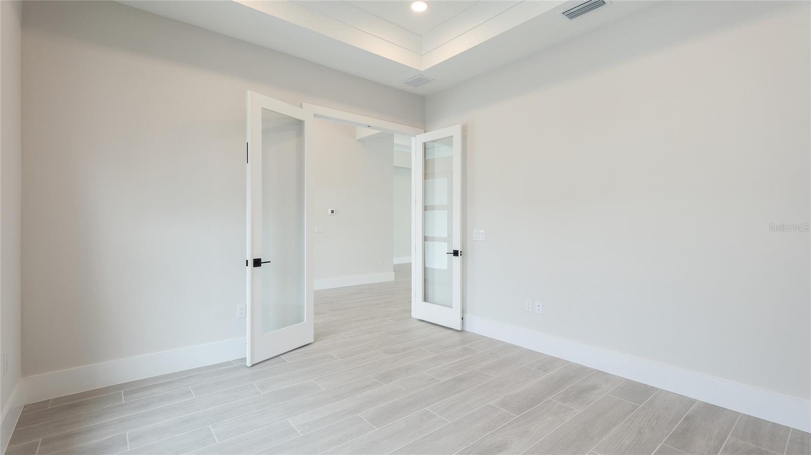 Image 26 of 46 For 8376 Sea Glass Court