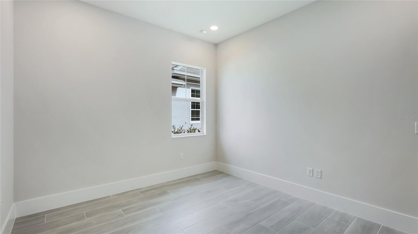 Image 34 of 46 For 8376 Sea Glass Court