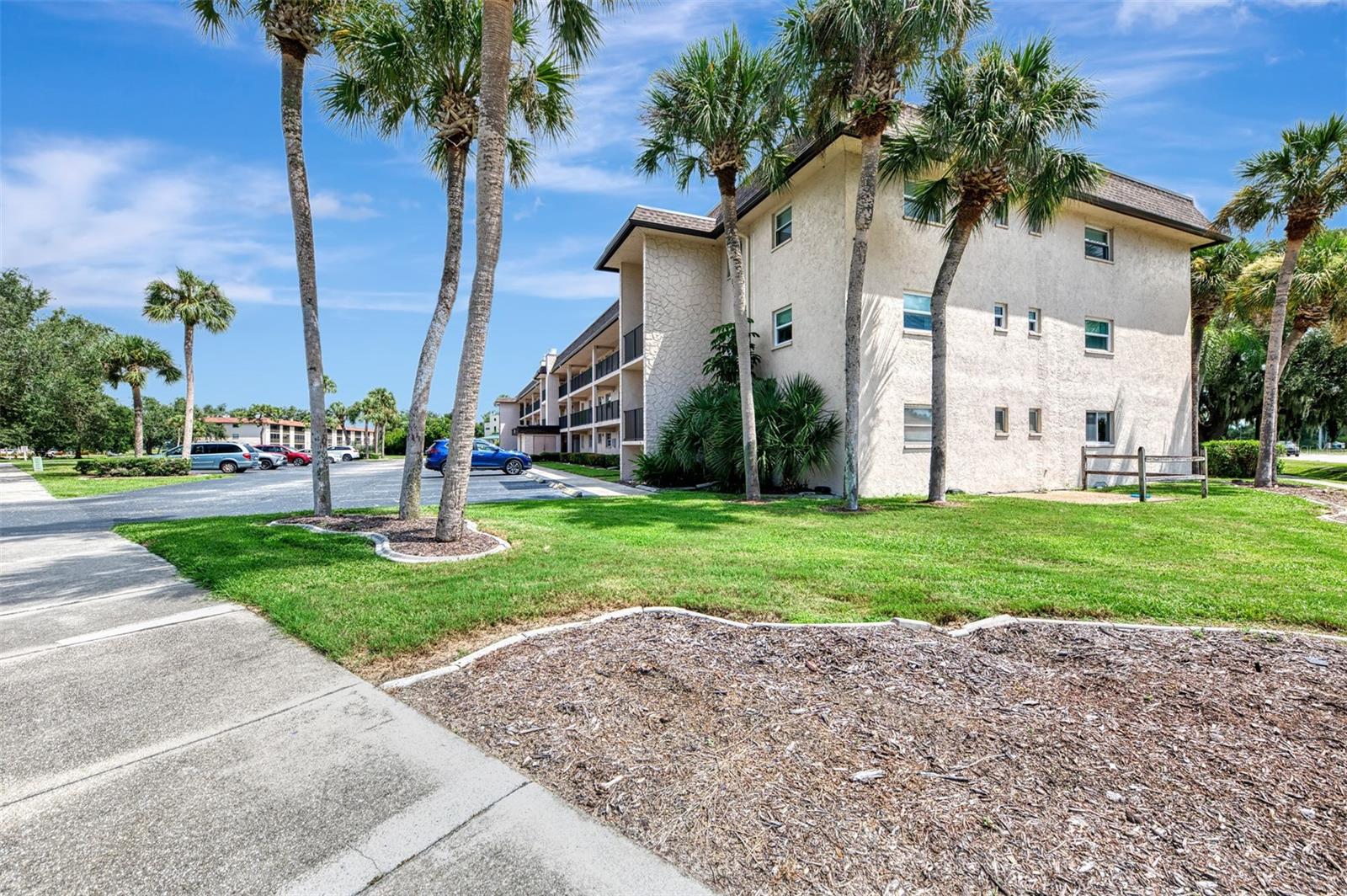 Image 3 of 40 For 102 Capri Isles Boulevard 206