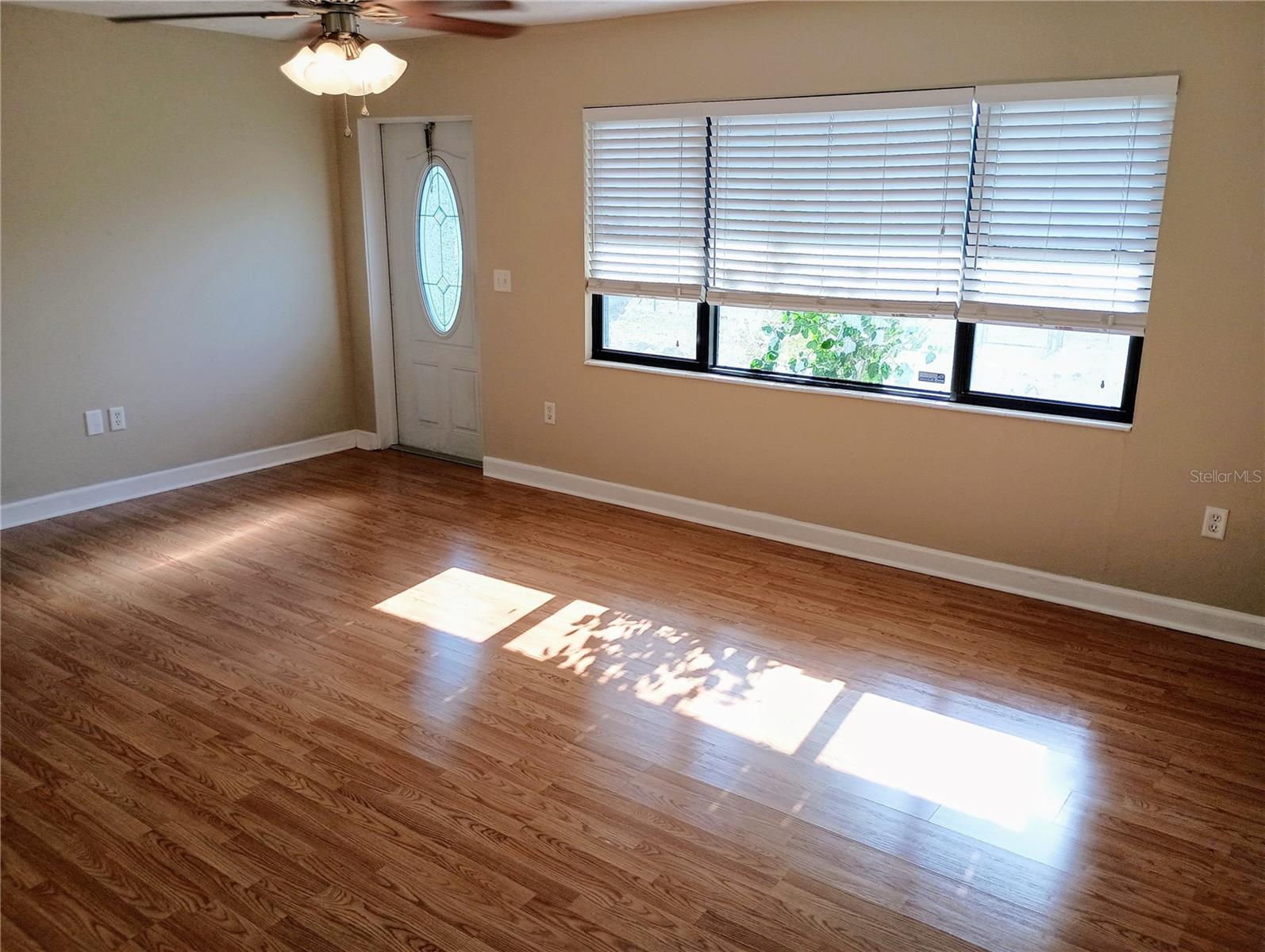 Image 3 of 14 For 5439 3rd Street E