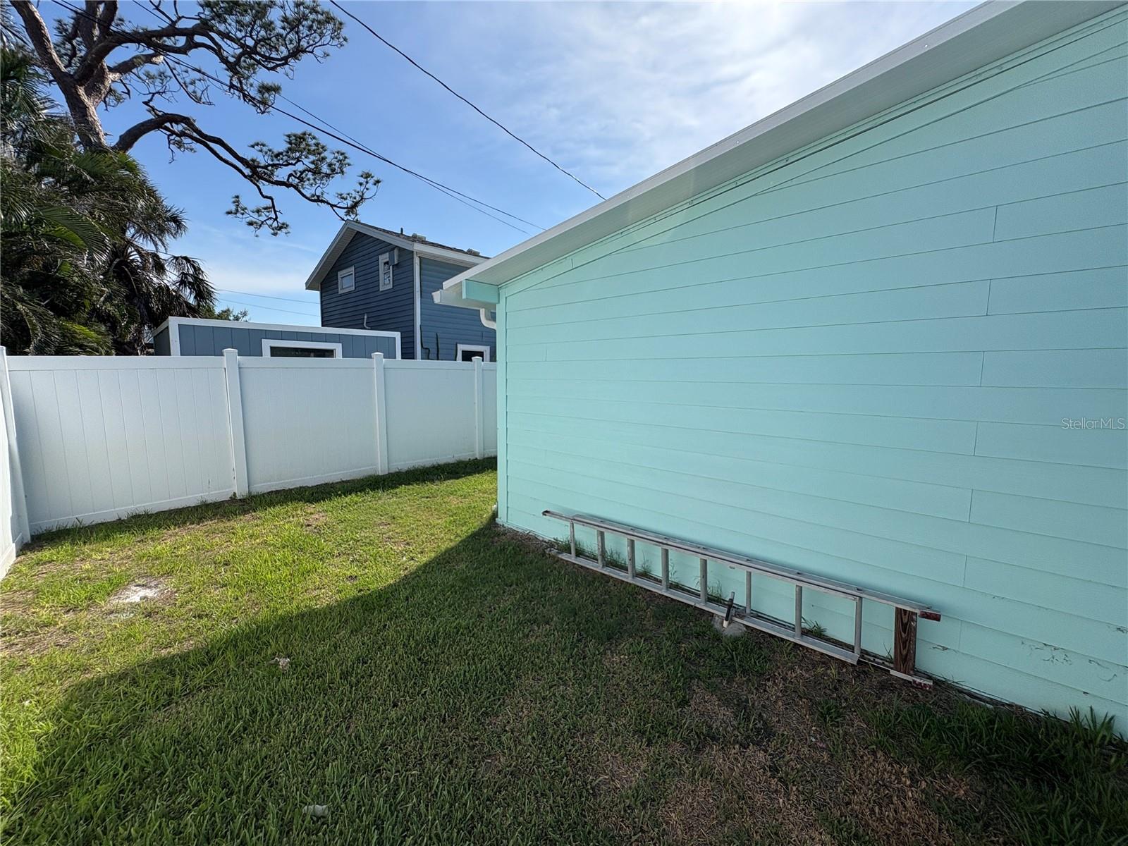 Image 24 of 27 For 4515 103rd Street Court W