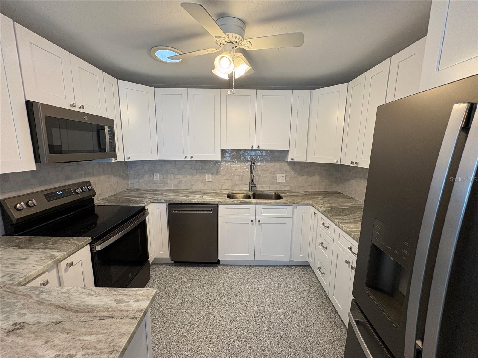 Image 8 of 27 For 4515 103rd Street Court W