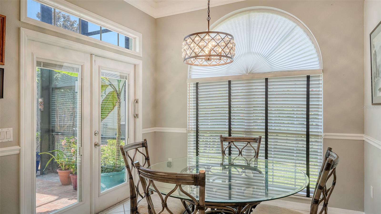 Image 15 of 54 For 4612 4th Avenue E
