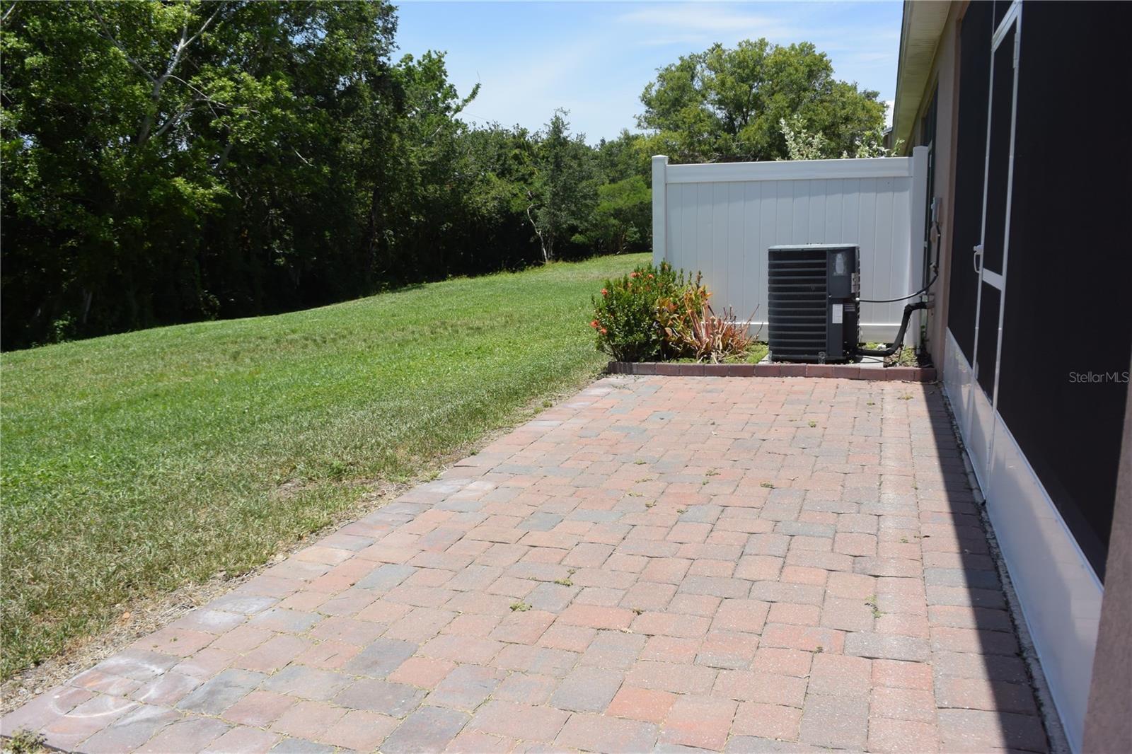 Image 28 of 39 For 1213 Grantham Drive