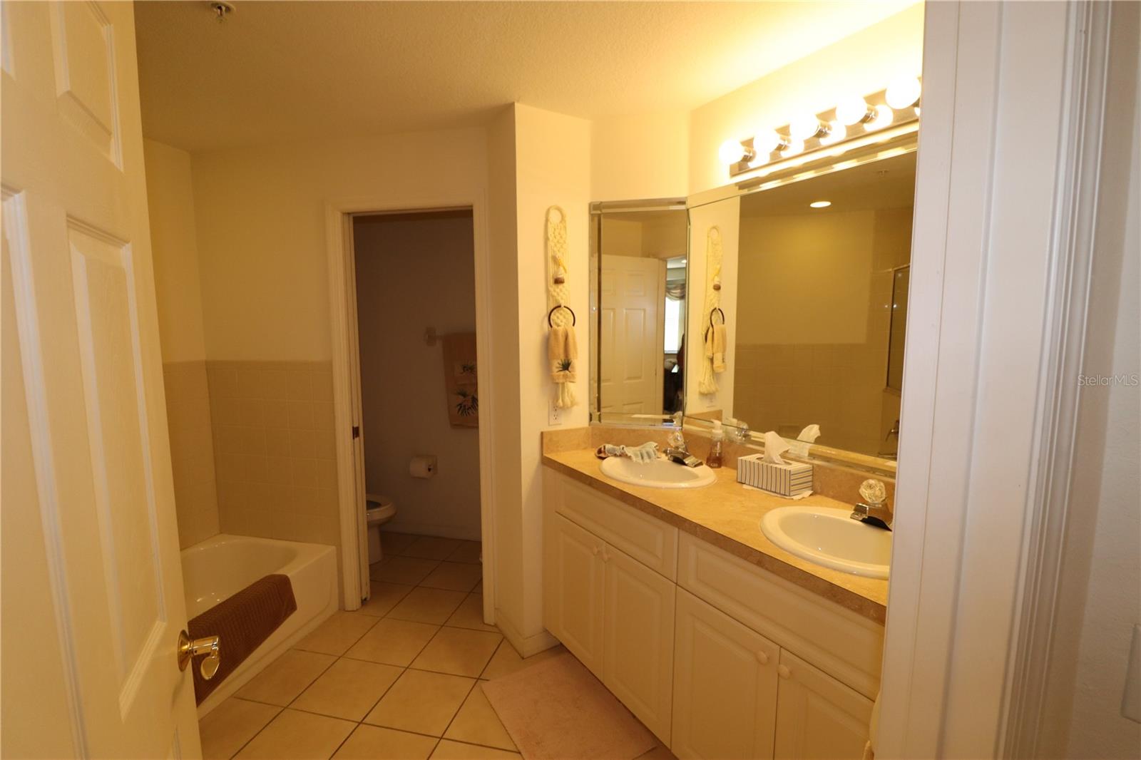 Image 6 of 17 For 255 End Drive 2210