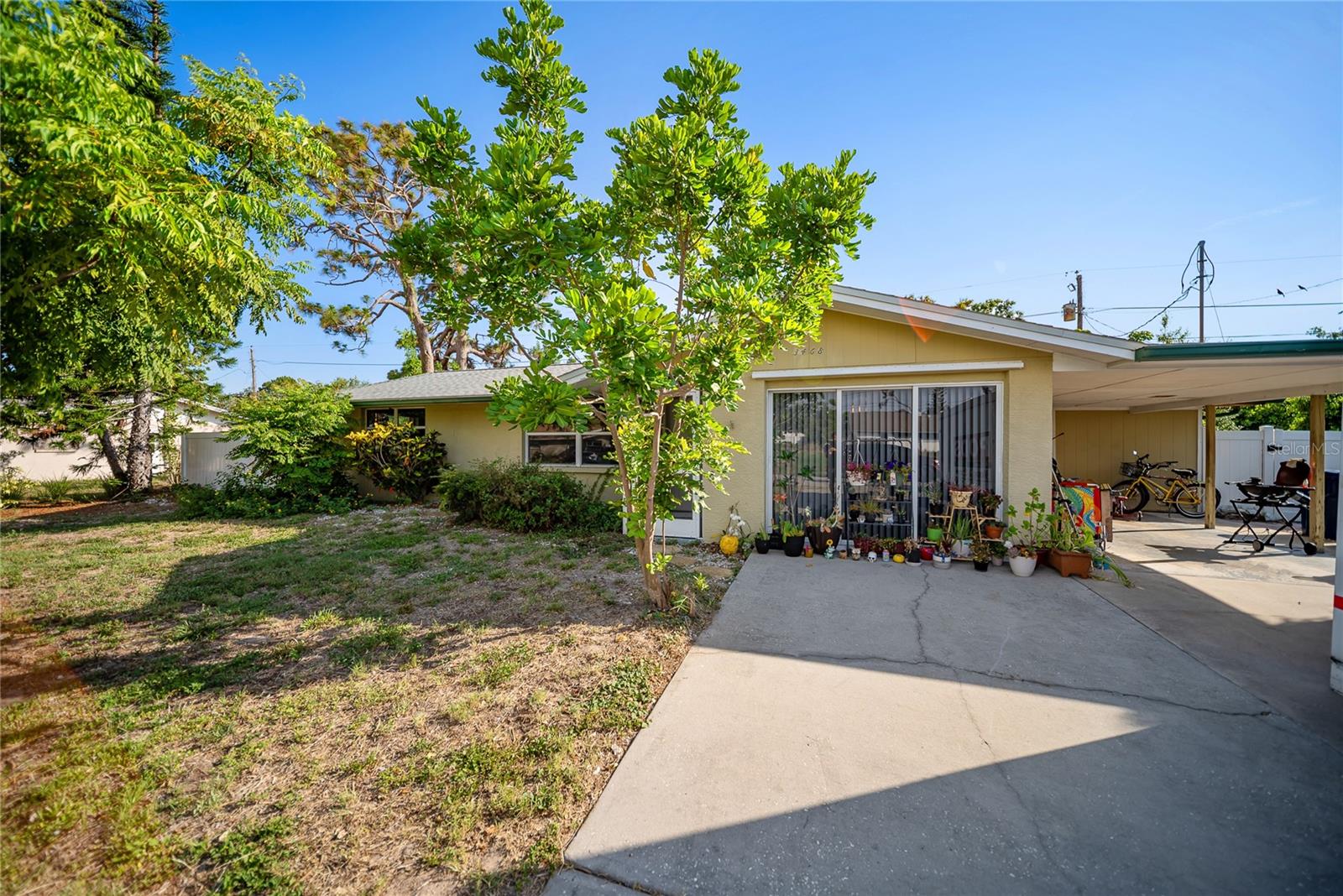 Details for 3468 Roslyn Road, VENICE, FL 34293