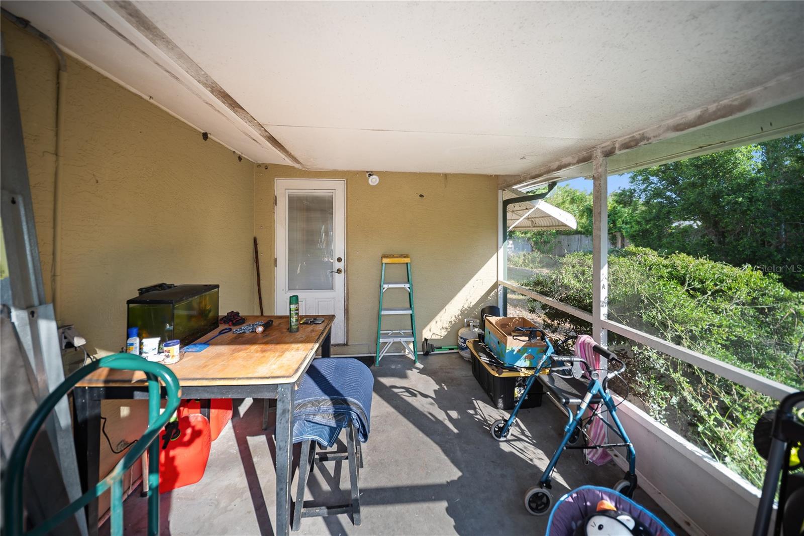 Image 8 of 37 For 3468 Roslyn Road