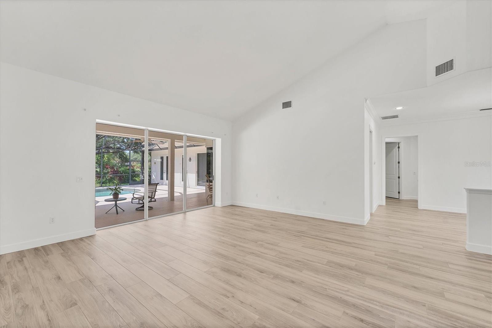 Image 6 of 64 For 2914 Dick Wilson Drive