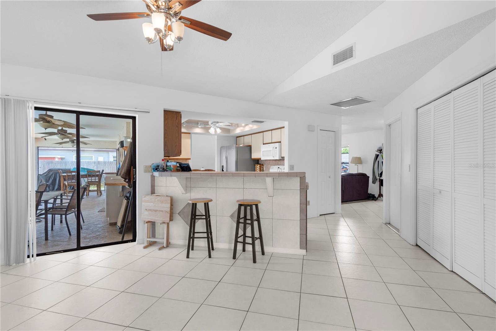 Image 13 of 46 For 1719 Bluewater Terrace