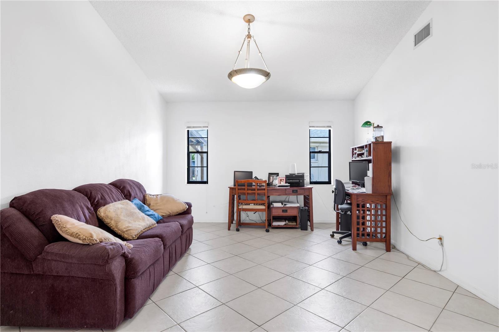 Image 20 of 46 For 1719 Bluewater Terrace