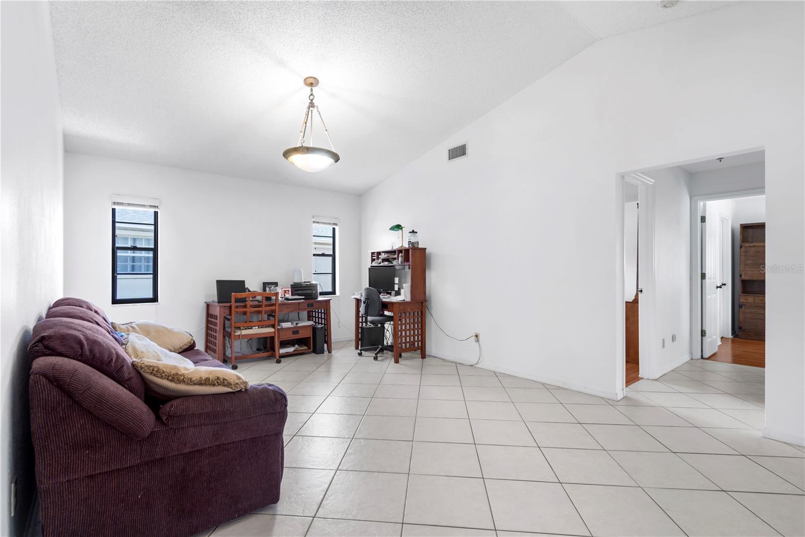 Image 21 of 46 For 1719 Bluewater Terrace