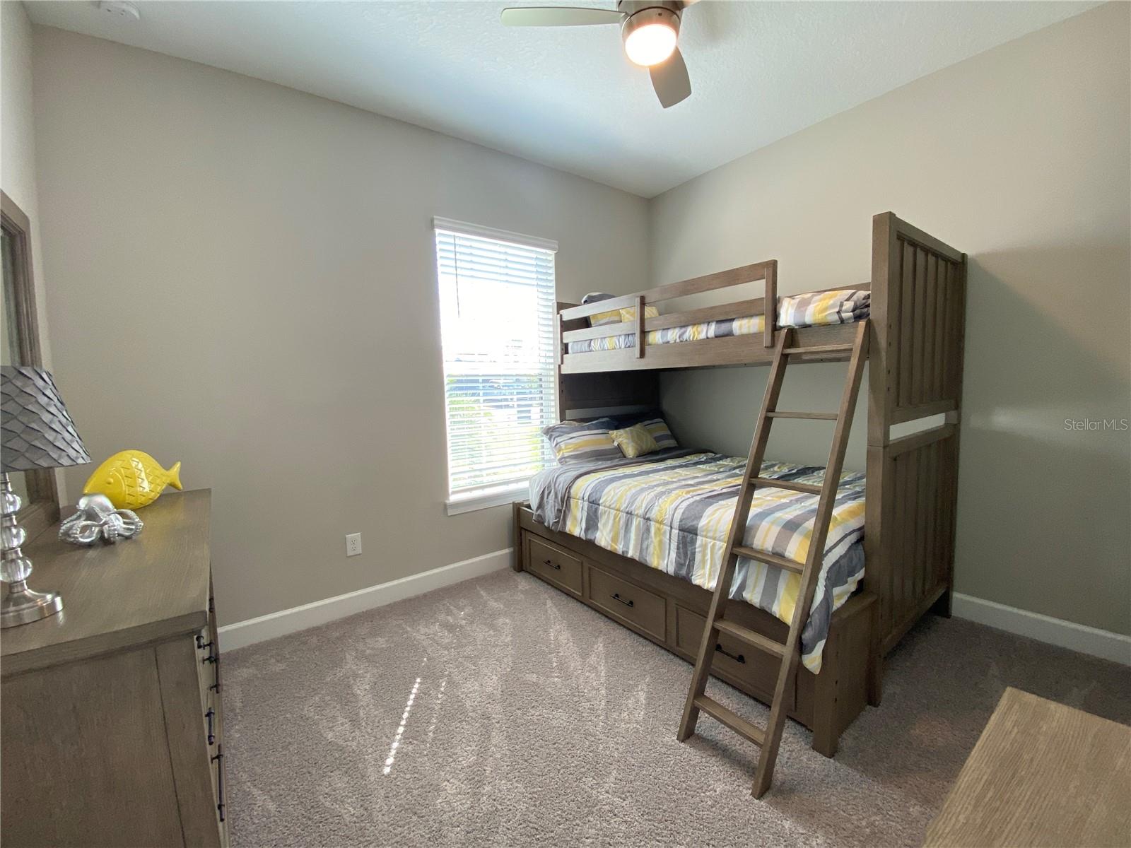 Image 24 of 47 For 4520 Crestpoint Way