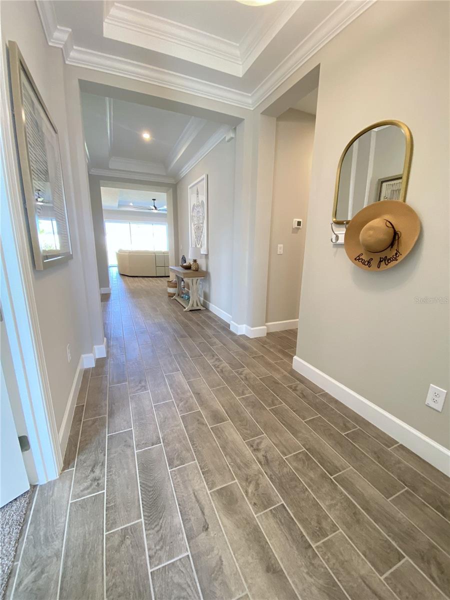 Image 5 of 47 For 4520 Crestpoint Way