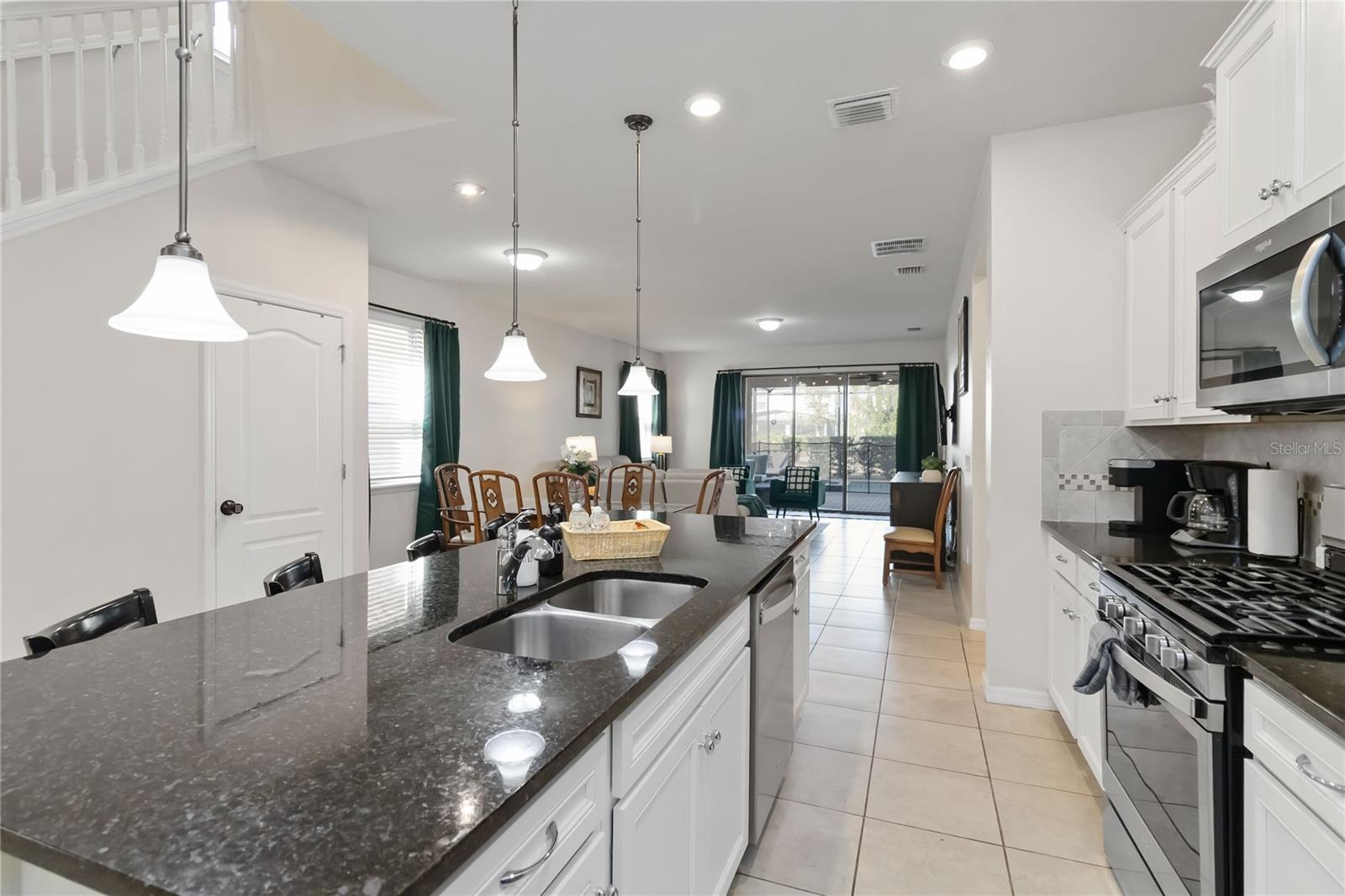 Image 12 of 50 For 5545 Misty Oak Cir