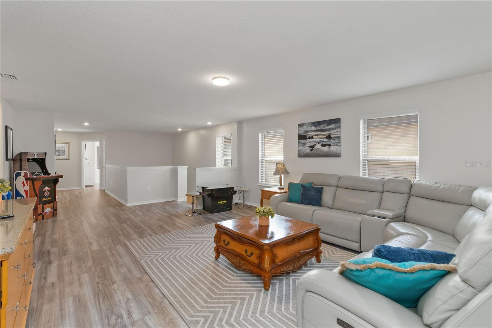 Image 21 of 50 For 5545 Misty Oak Cir