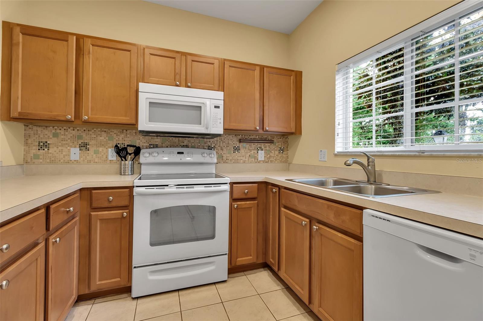 Image 9 of 45 For 3707 45th Terrace W 104
