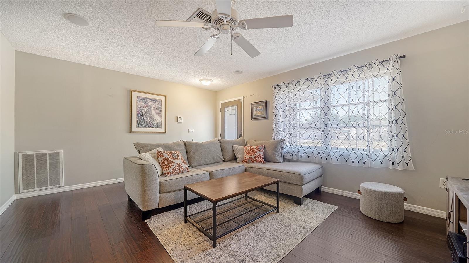 Image 6 of 33 For 4611 Spahn Street
