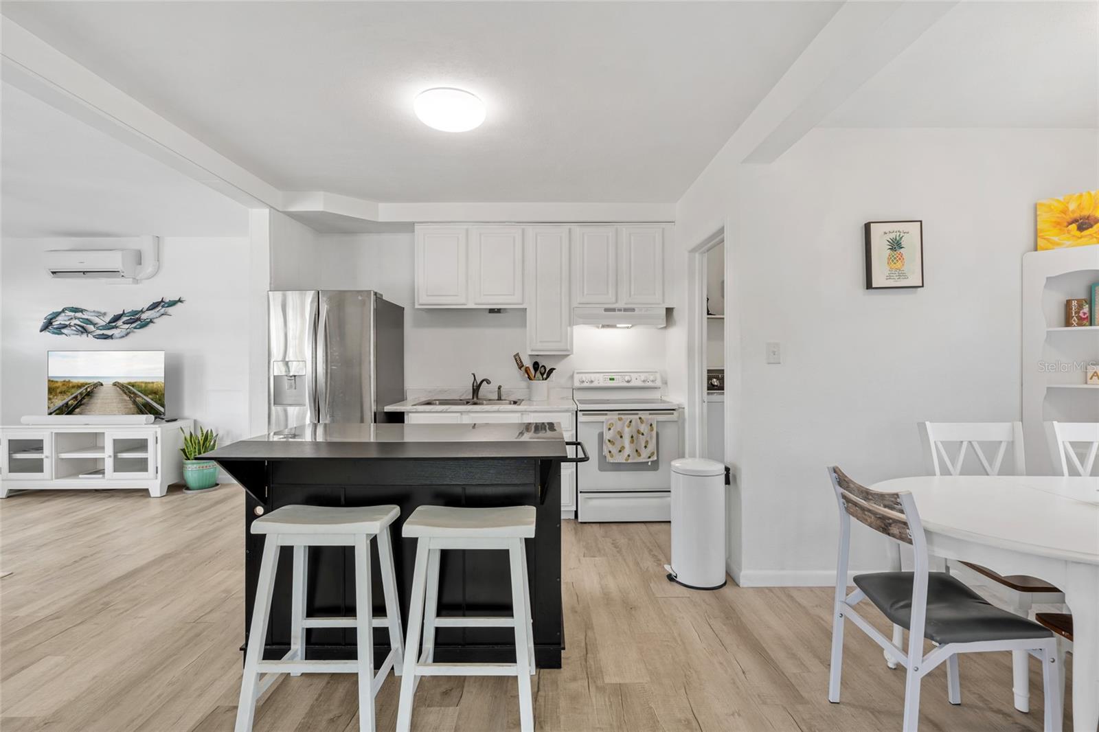 Image 10 of 33 For 4519 Brooksdale Drive