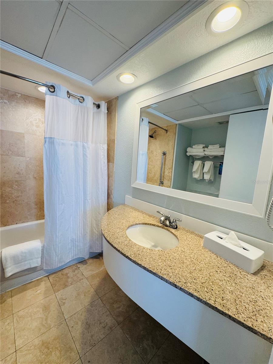 Image 10 of 11 For 5500 Gulf Boulevard 6248