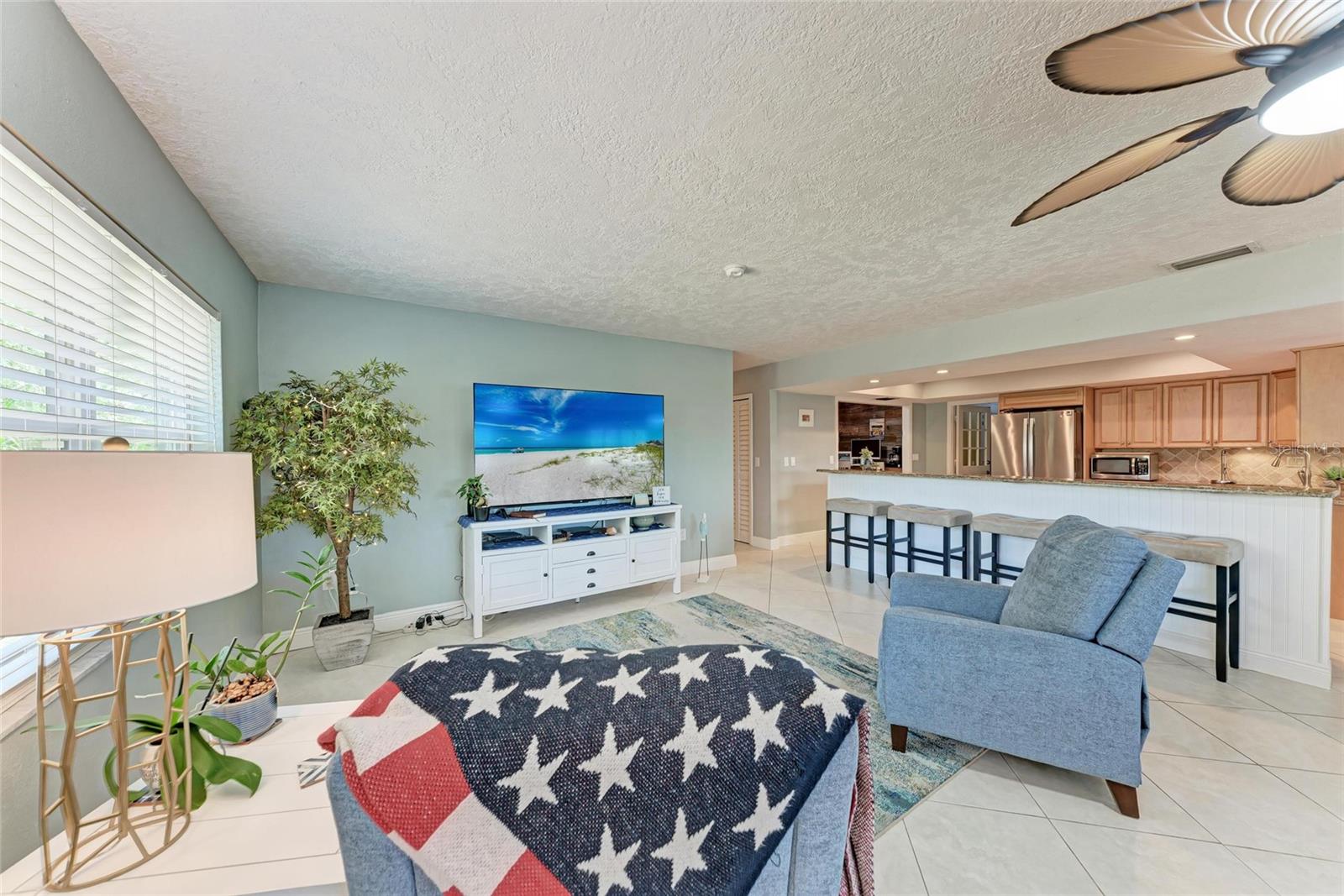 Image 11 of 52 For 4907 18th Avenue W