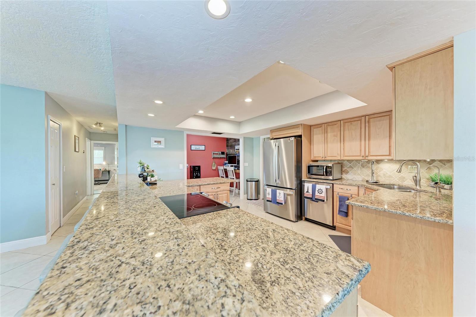 Image 14 of 52 For 4907 18th Avenue W