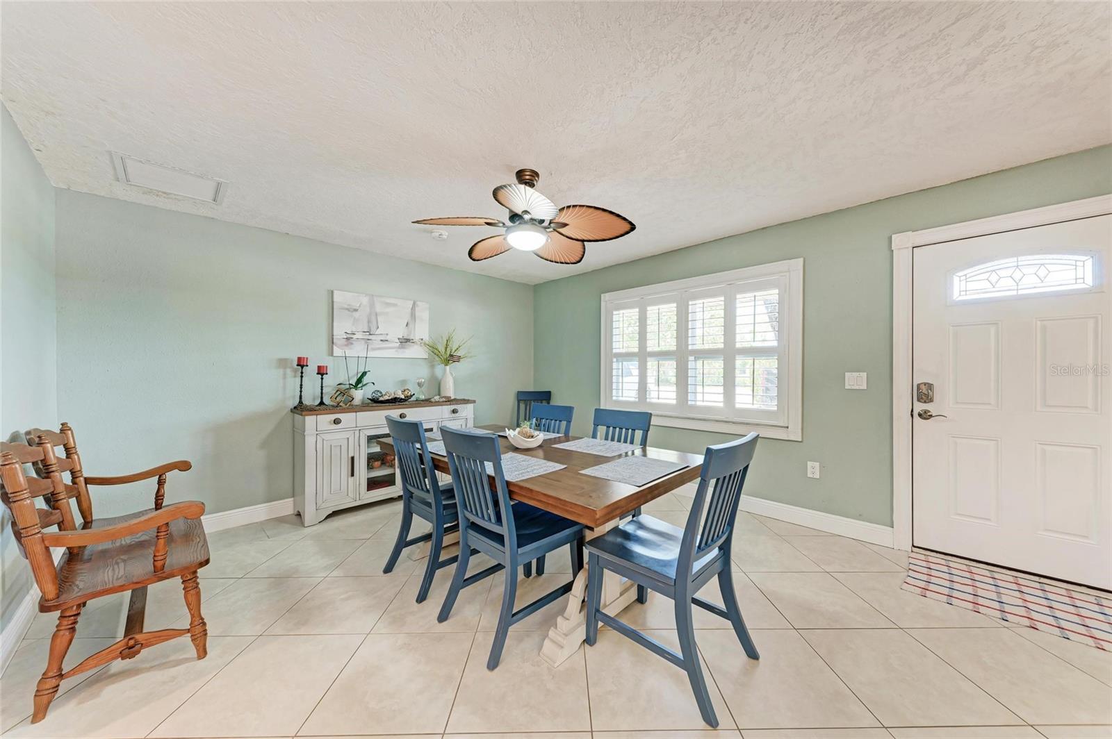 Image 19 of 52 For 4907 18th Avenue W