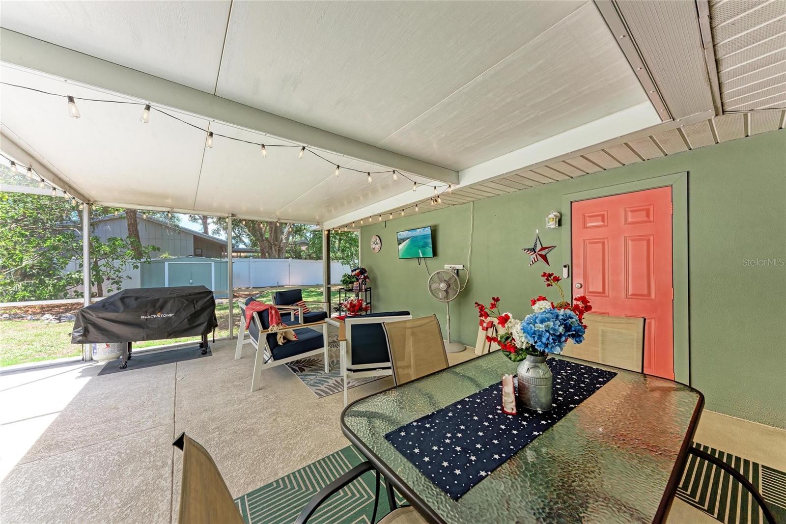 Image 3 of 52 For 4907 18th Avenue W