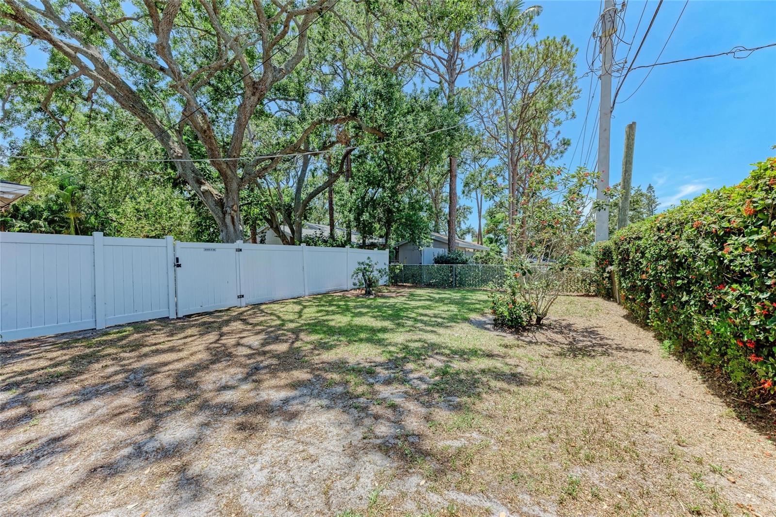 Image 50 of 52 For 4907 18th Avenue W