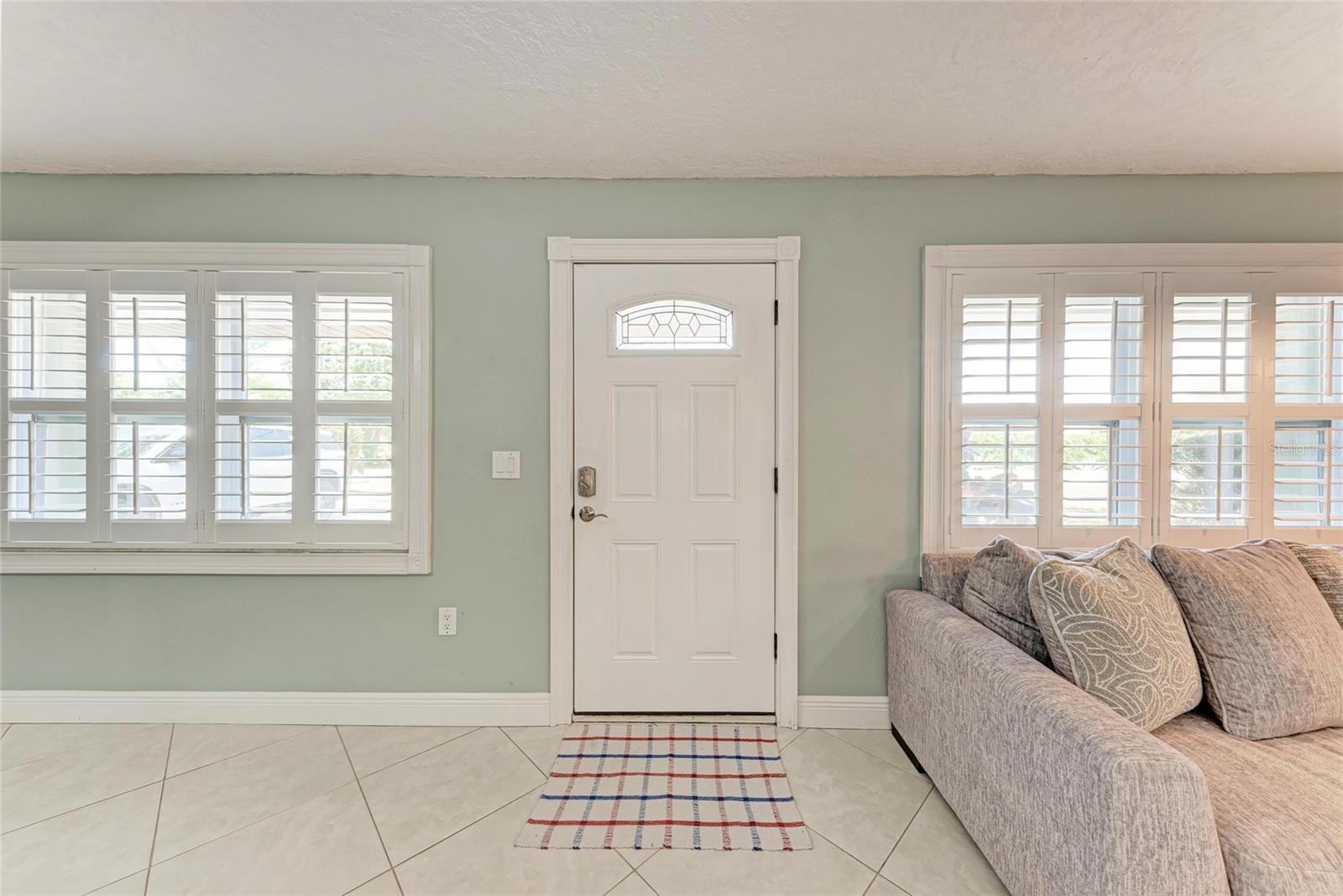 Image 8 of 52 For 4907 18th Avenue W