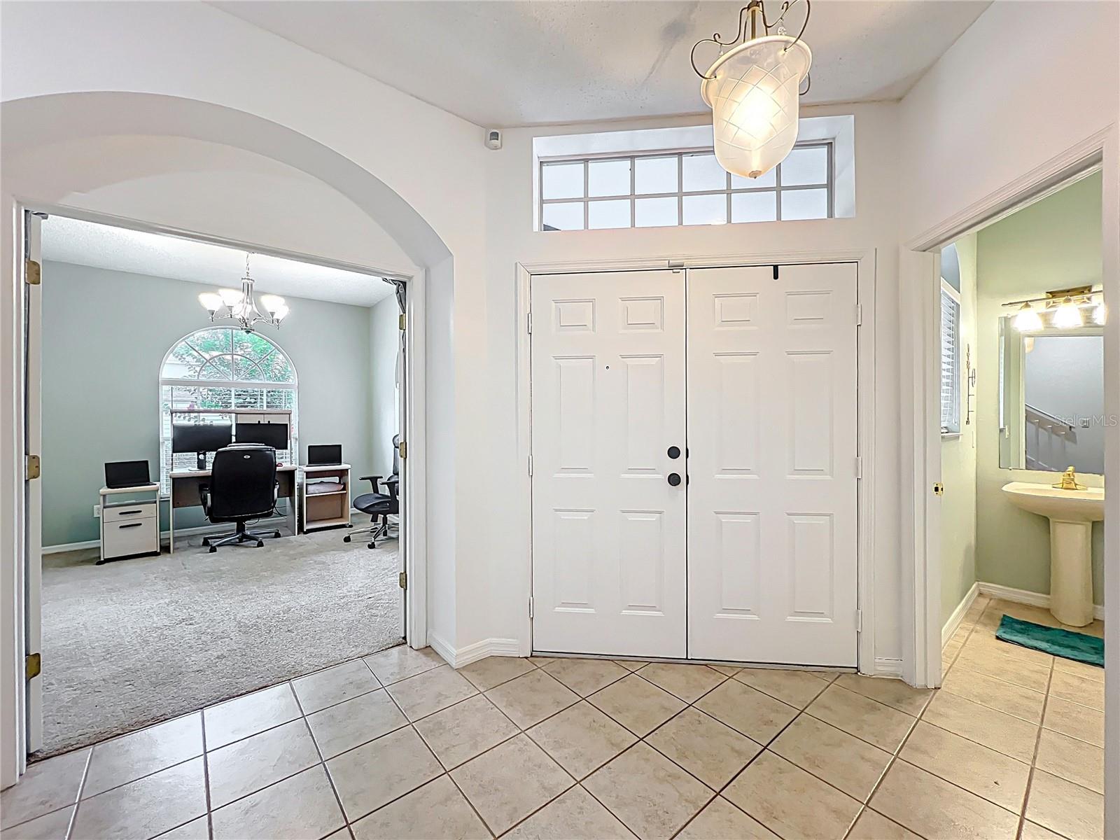 Image 13 of 92 For 9525 Southern Garden Circle