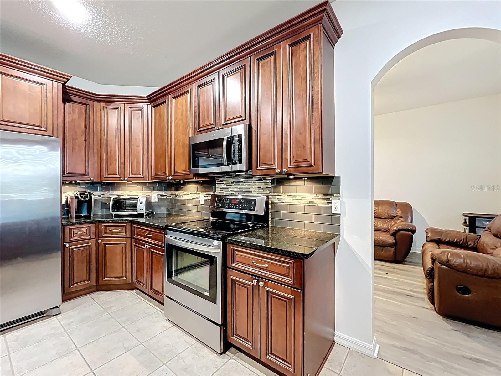 Image 17 of 92 For 9525 Southern Garden Circle