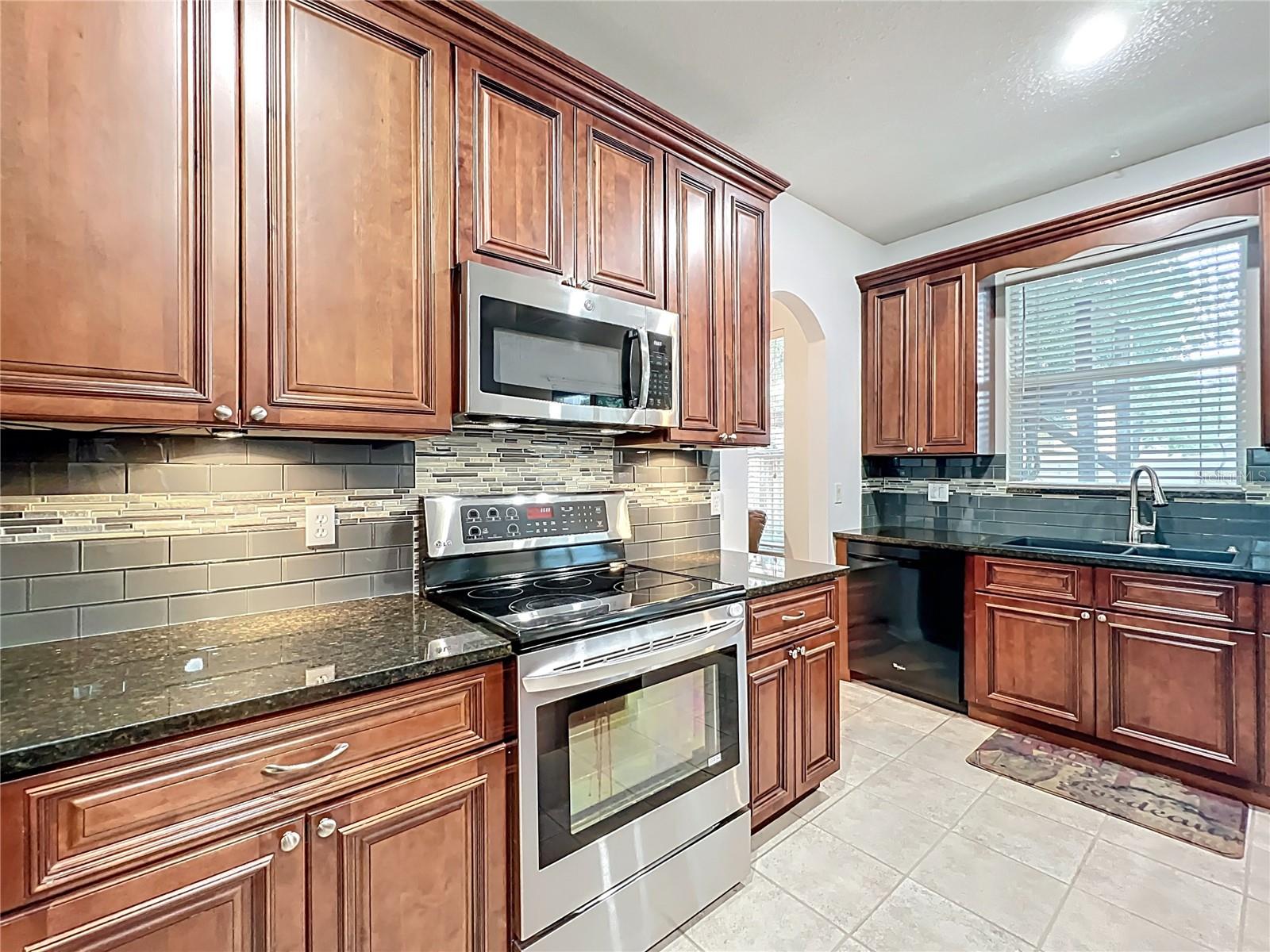 Image 19 of 92 For 9525 Southern Garden Circle