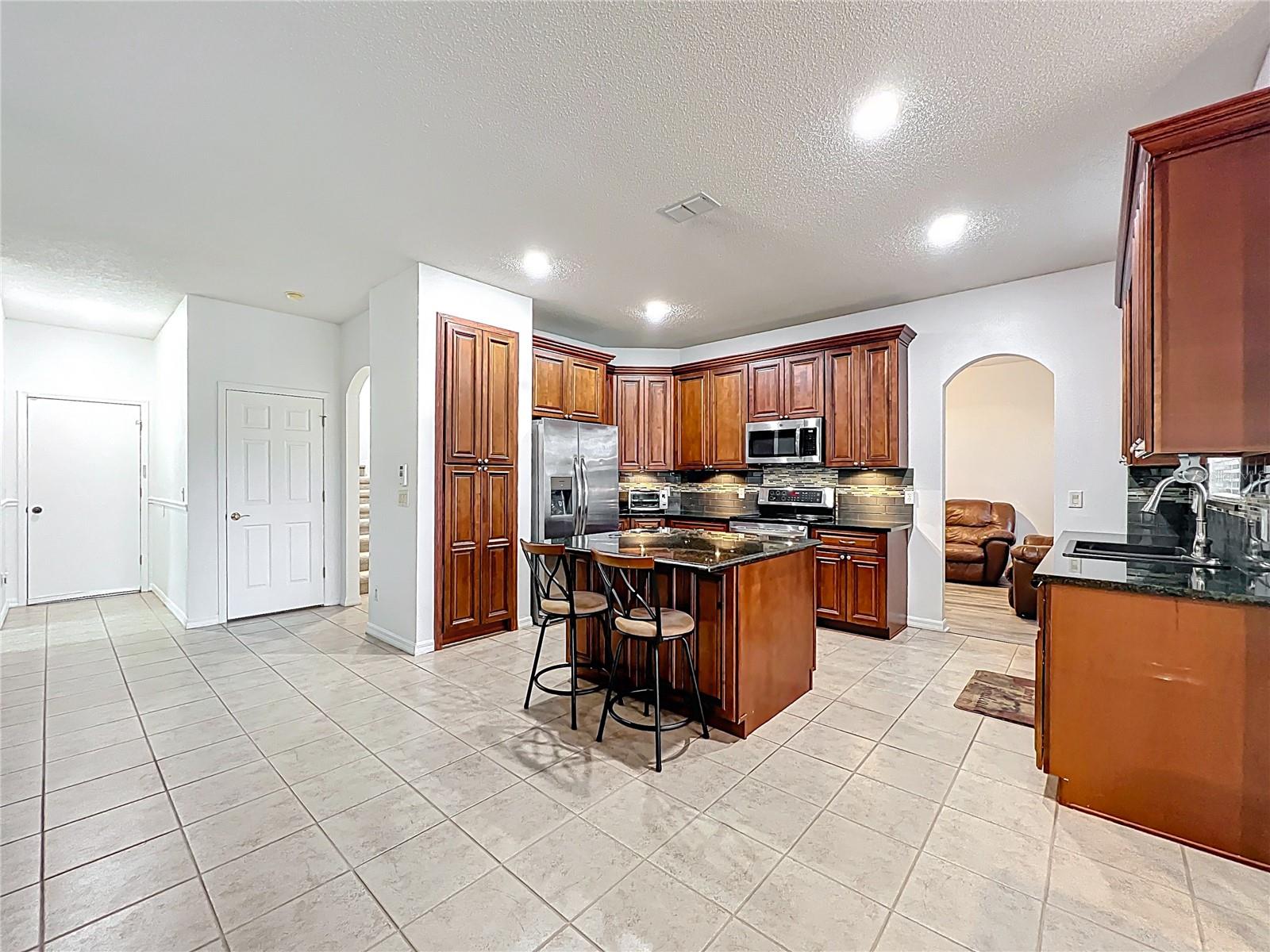 Image 25 of 92 For 9525 Southern Garden Circle