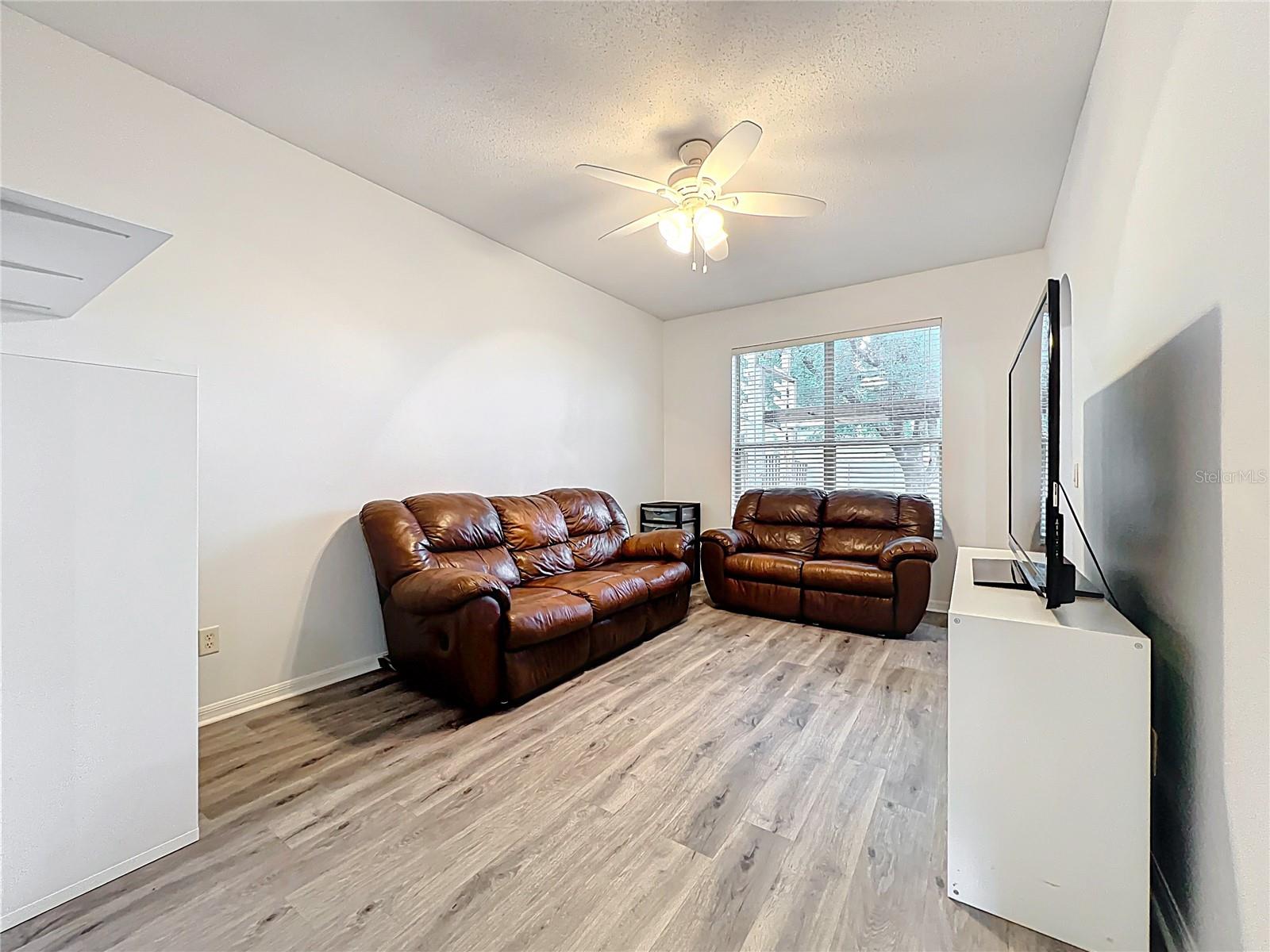Image 32 of 92 For 9525 Southern Garden Circle