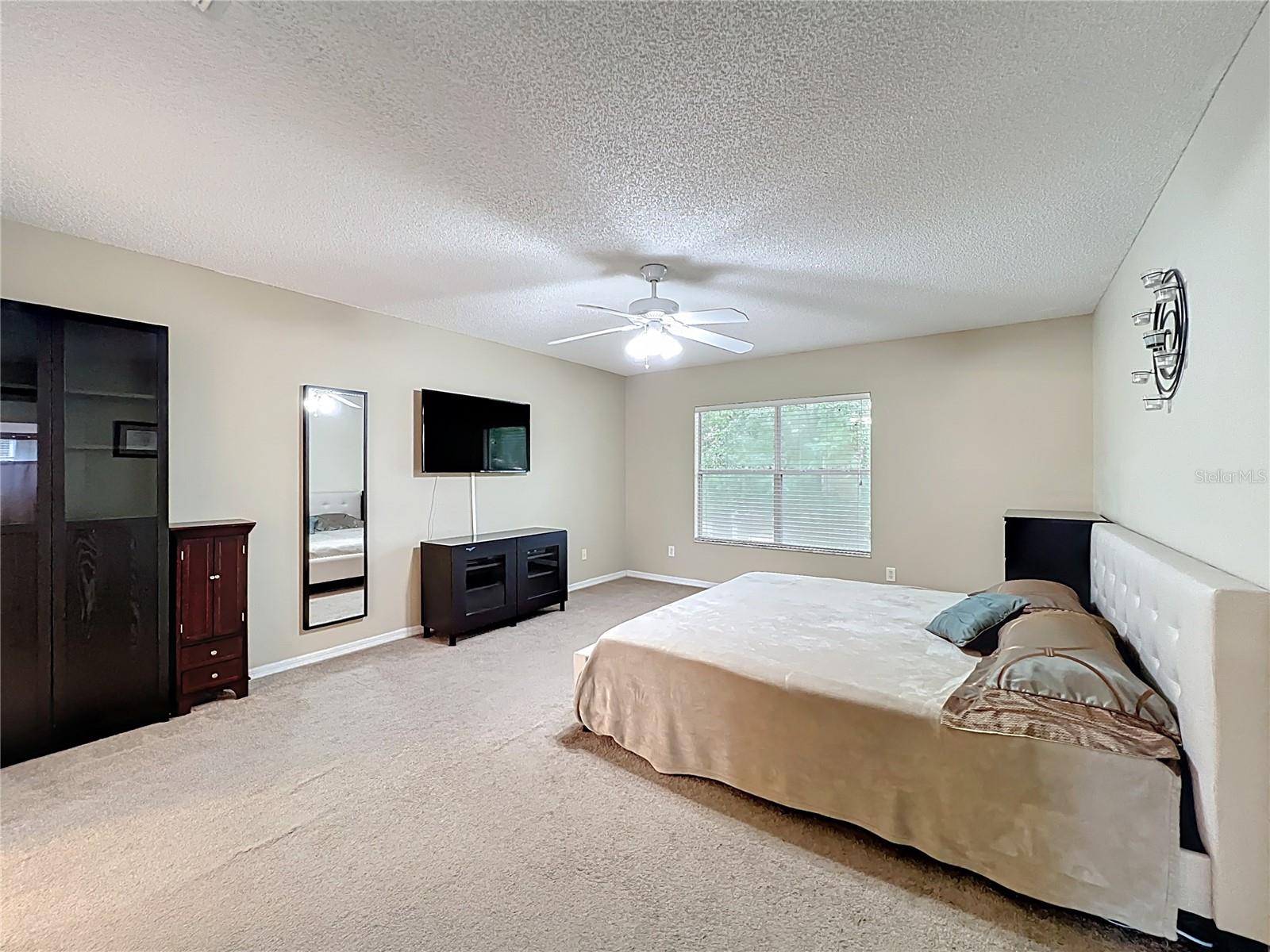 Image 42 of 92 For 9525 Southern Garden Circle