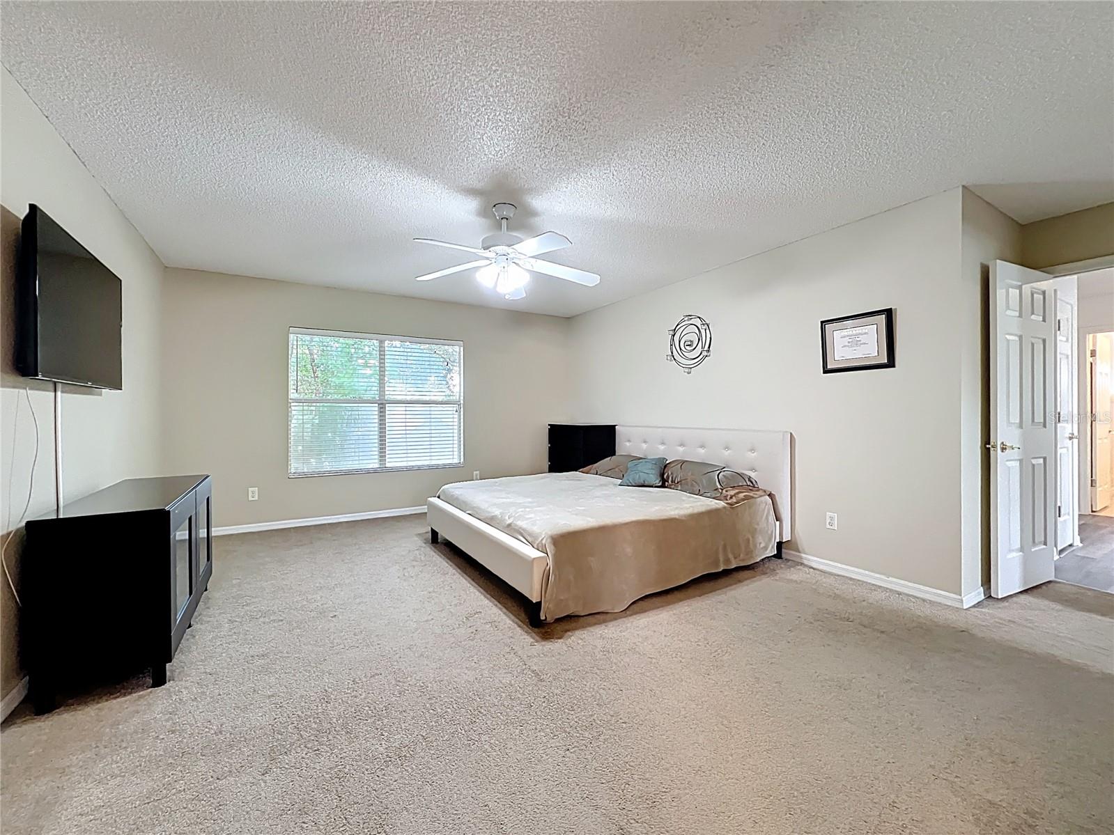 Image 43 of 92 For 9525 Southern Garden Circle