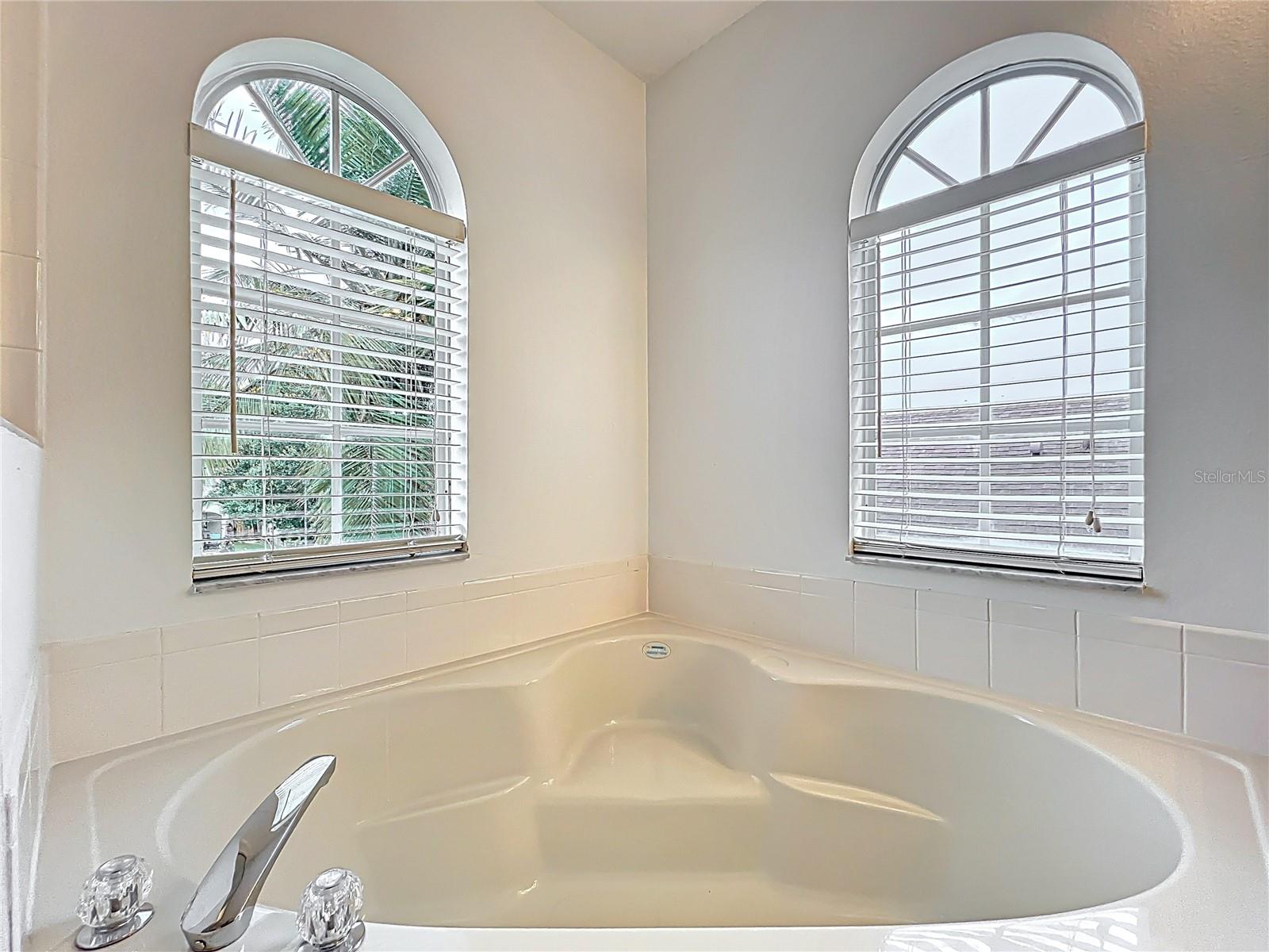 Image 51 of 92 For 9525 Southern Garden Circle