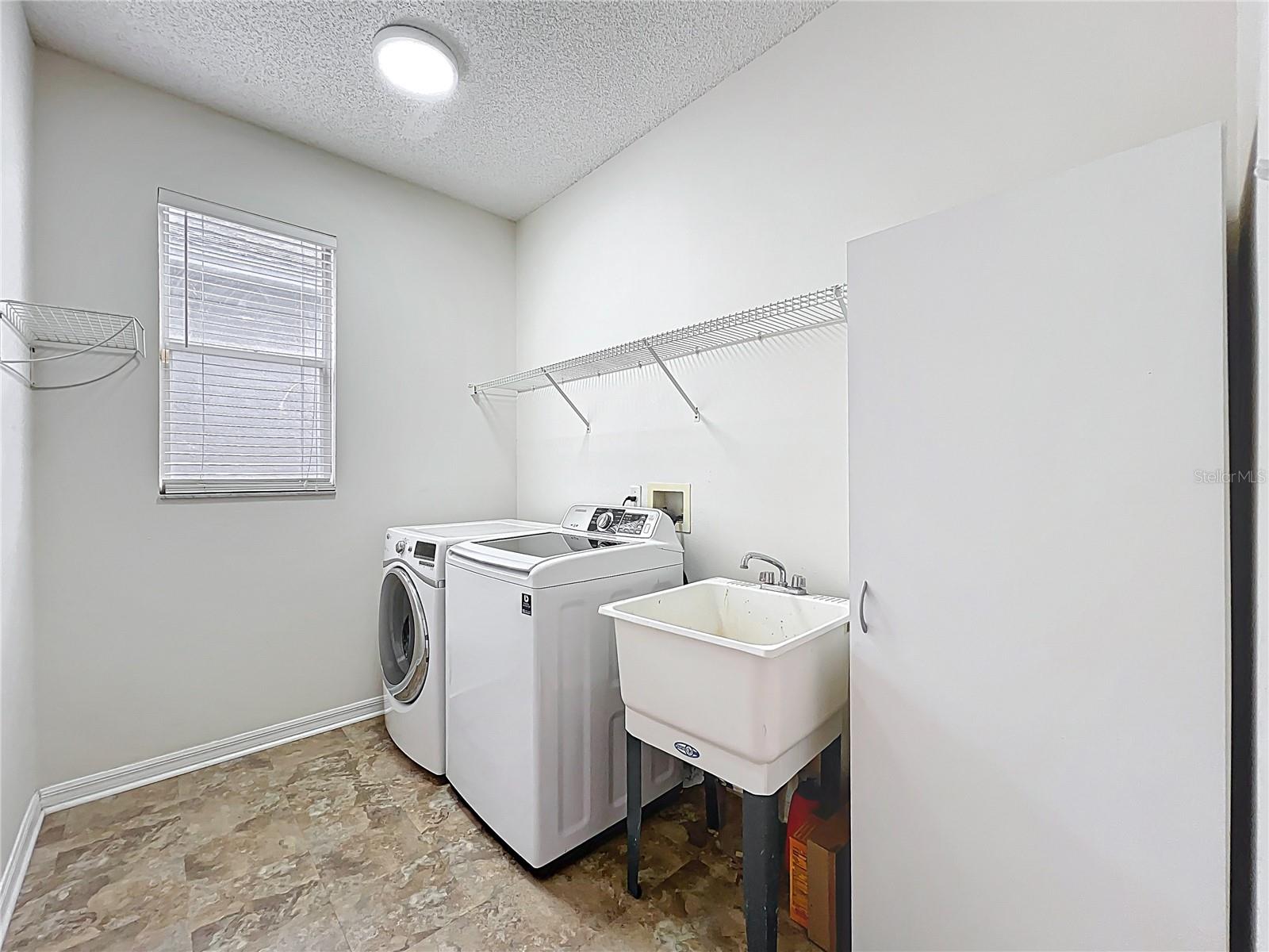 Image 52 of 92 For 9525 Southern Garden Circle