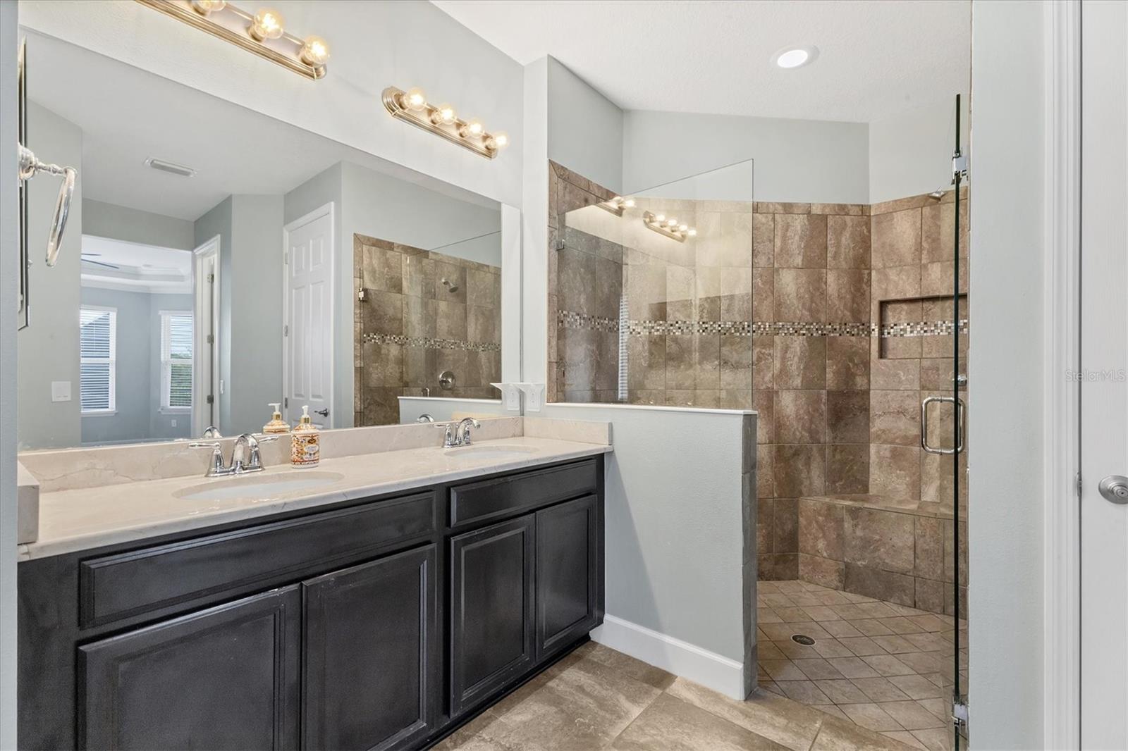 Image 27 of 70 For 6125 Anise Drive