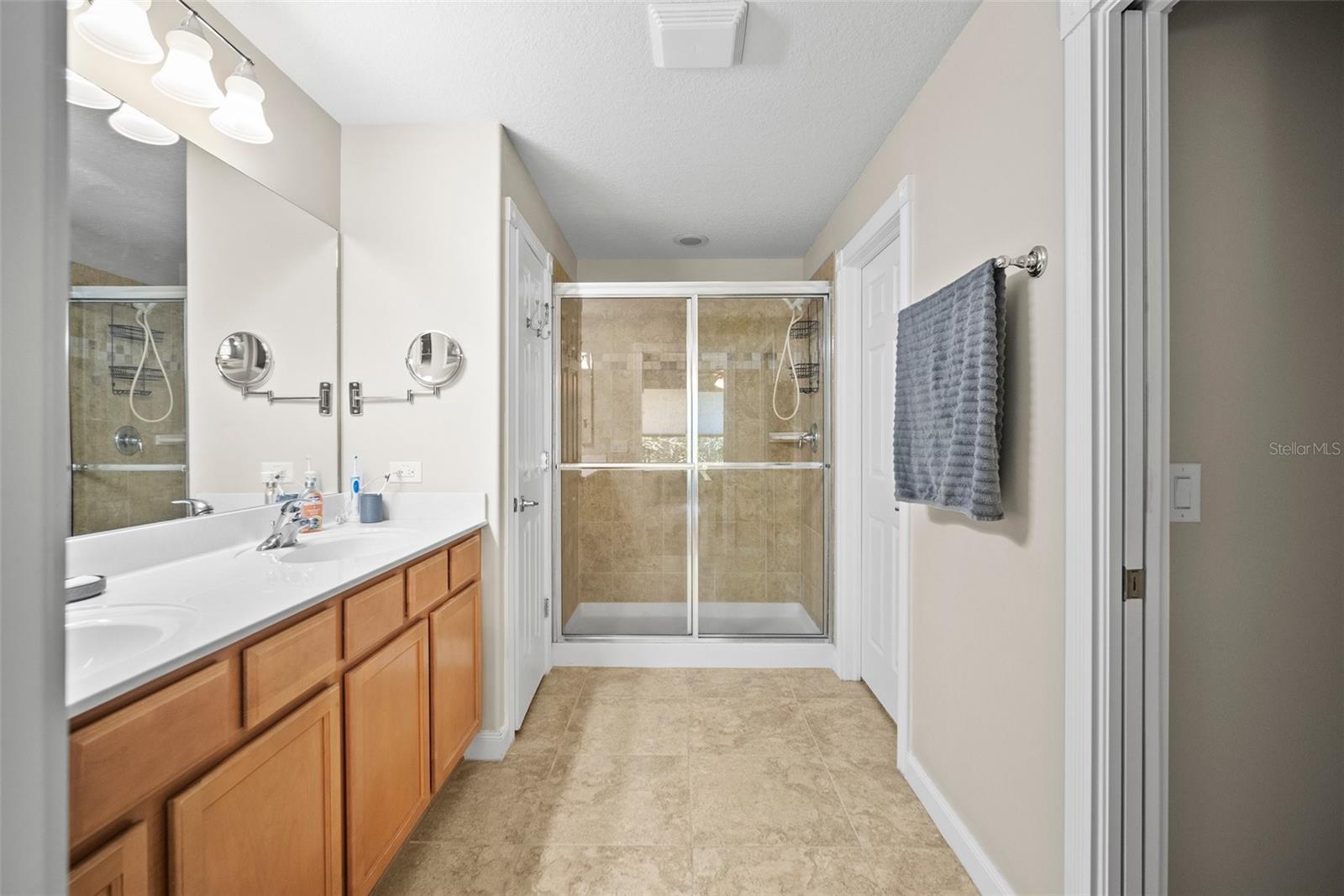 Image 15 of 43 For 5866 Guarino Drive