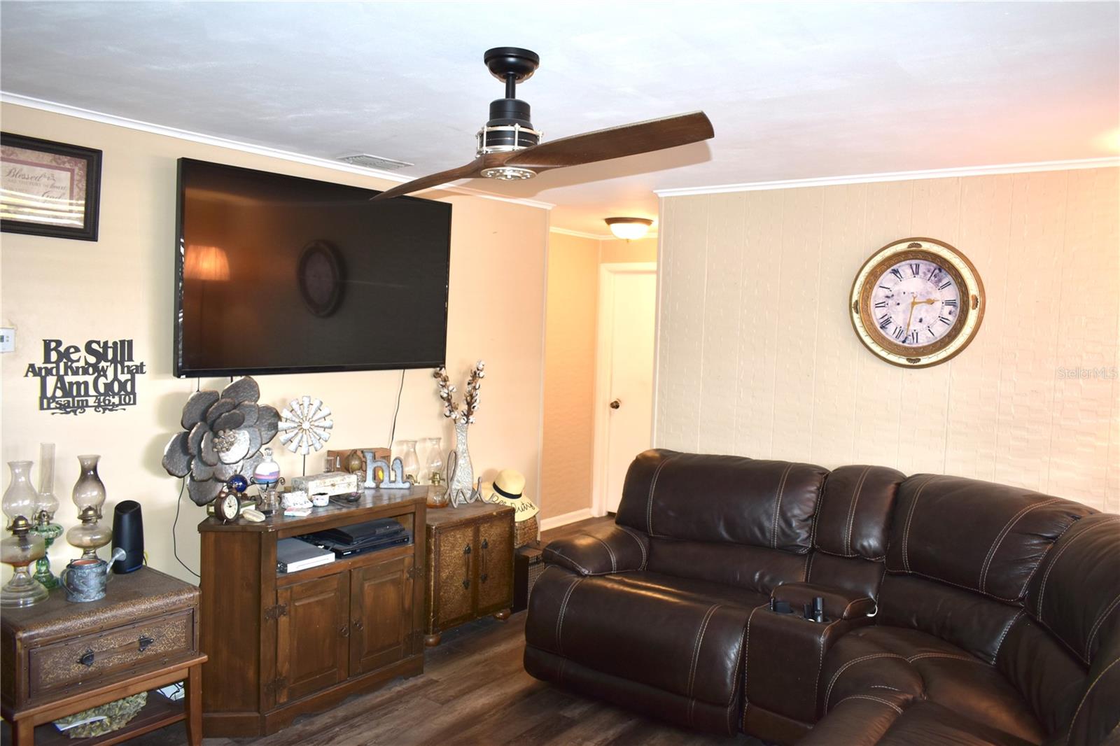 Image 3 of 14 For 1099 6th Avenue Ne
