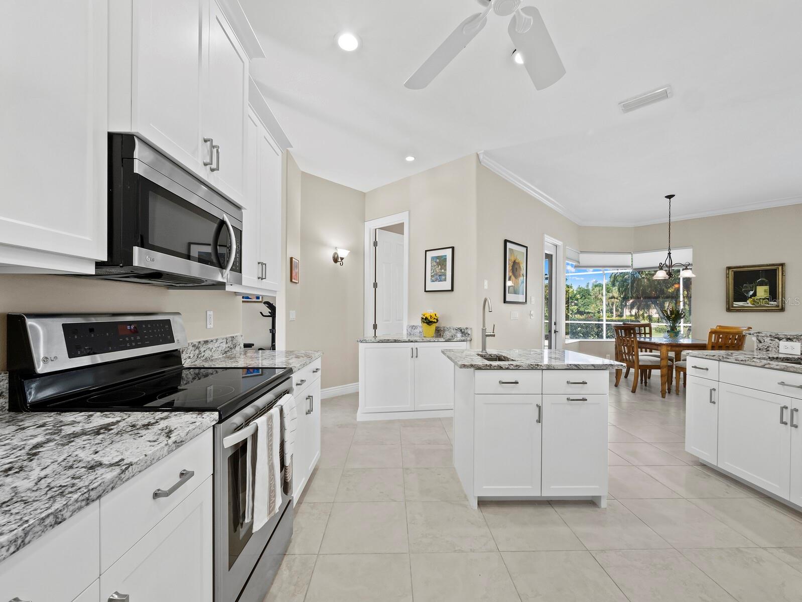 Image 11 of 42 For 6643 Butlers Crest Drive
