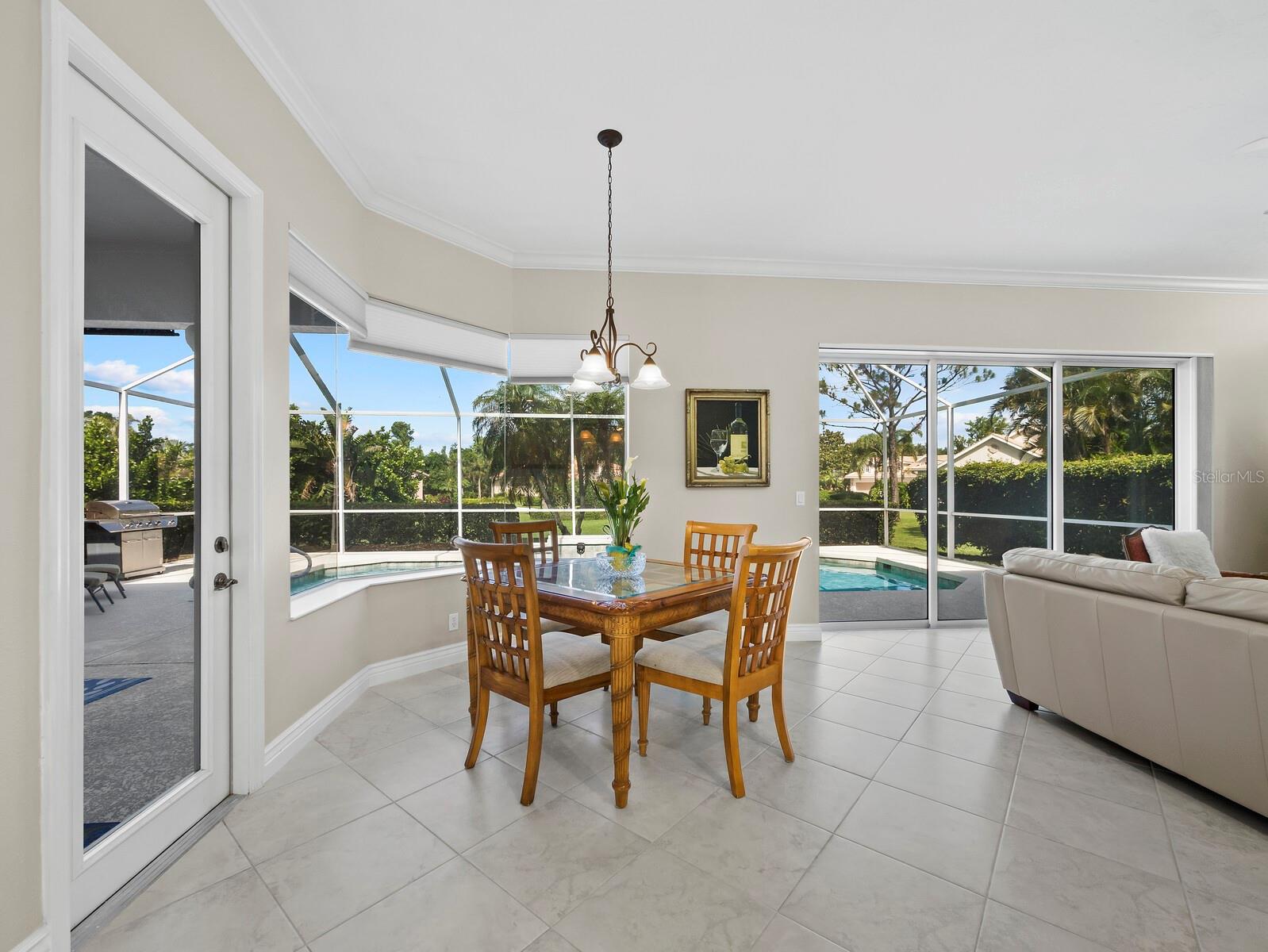 Image 14 of 42 For 6643 Butlers Crest Drive