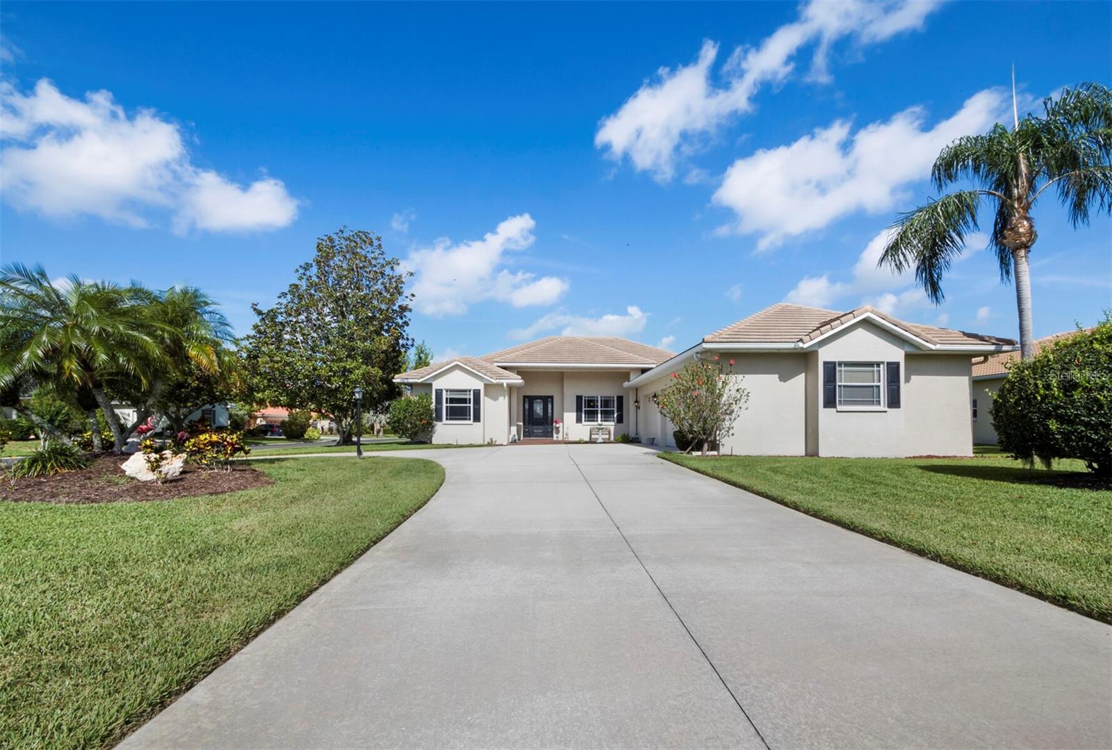 Image 2 of 42 For 6643 Butlers Crest Drive