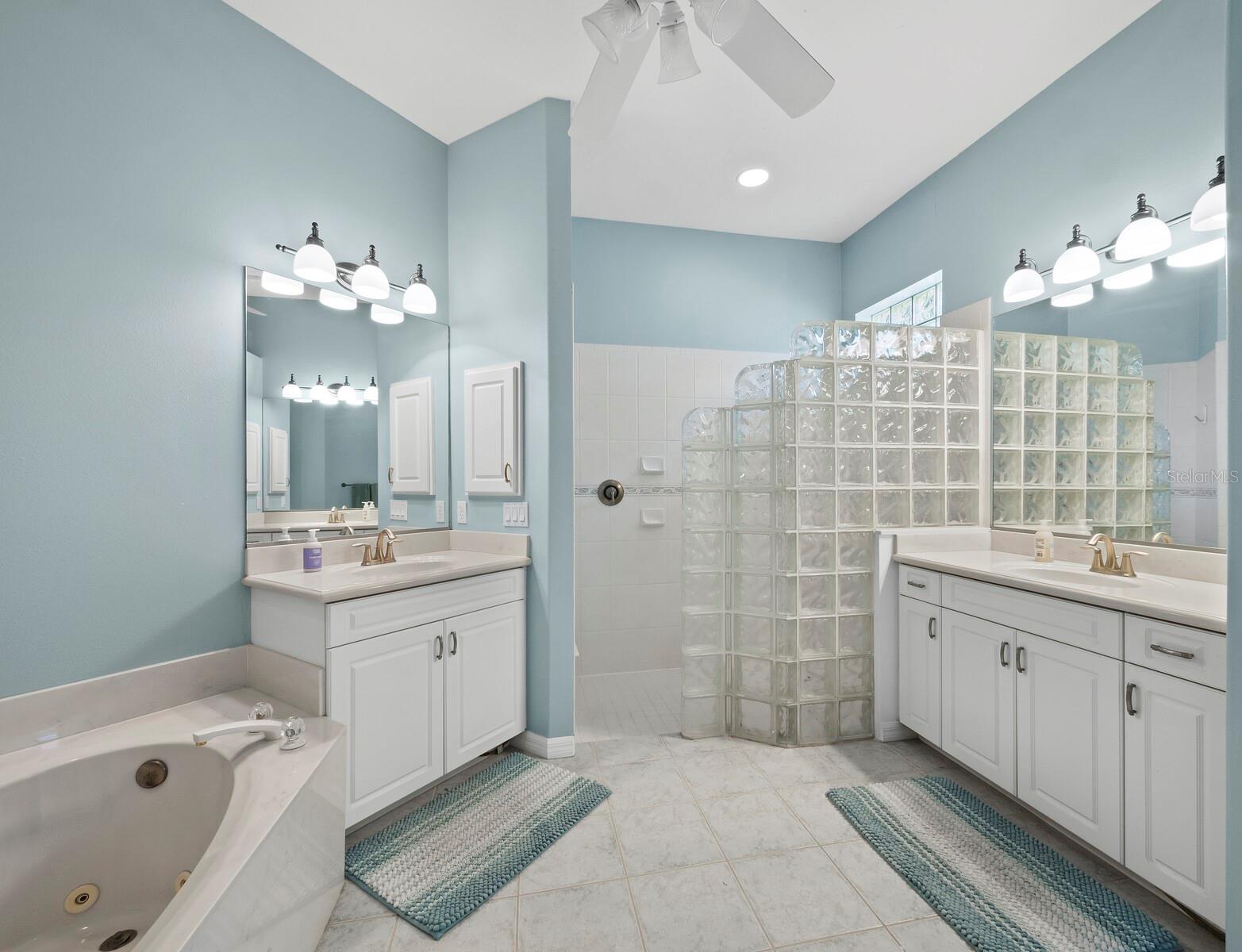 Image 34 of 42 For 6643 Butlers Crest Drive