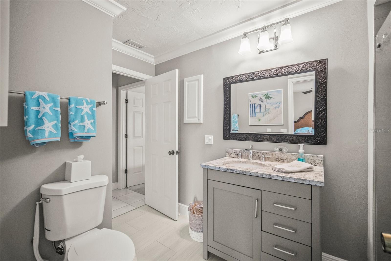 Image 18 of 37 For 7804 Broadmoor Pines Boulevard