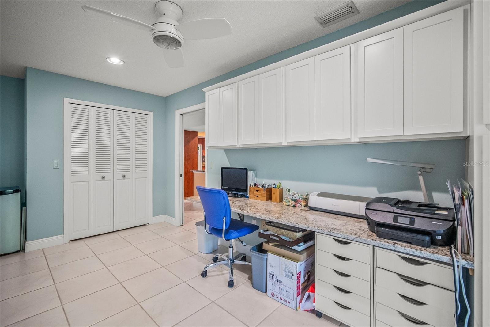 Image 25 of 37 For 7804 Broadmoor Pines Boulevard