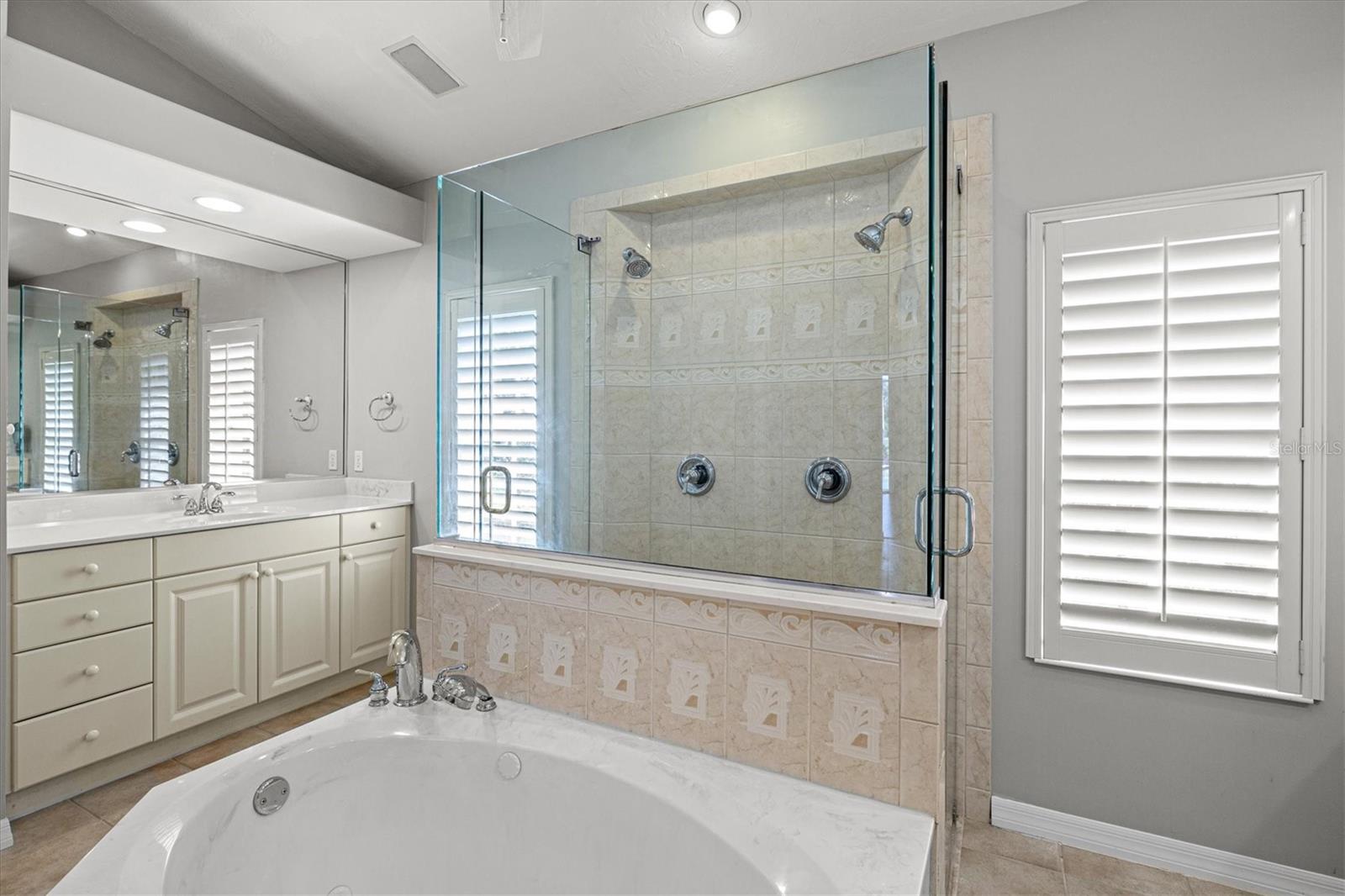 Image 35 of 96 For 8930 Bloomfield Blvd