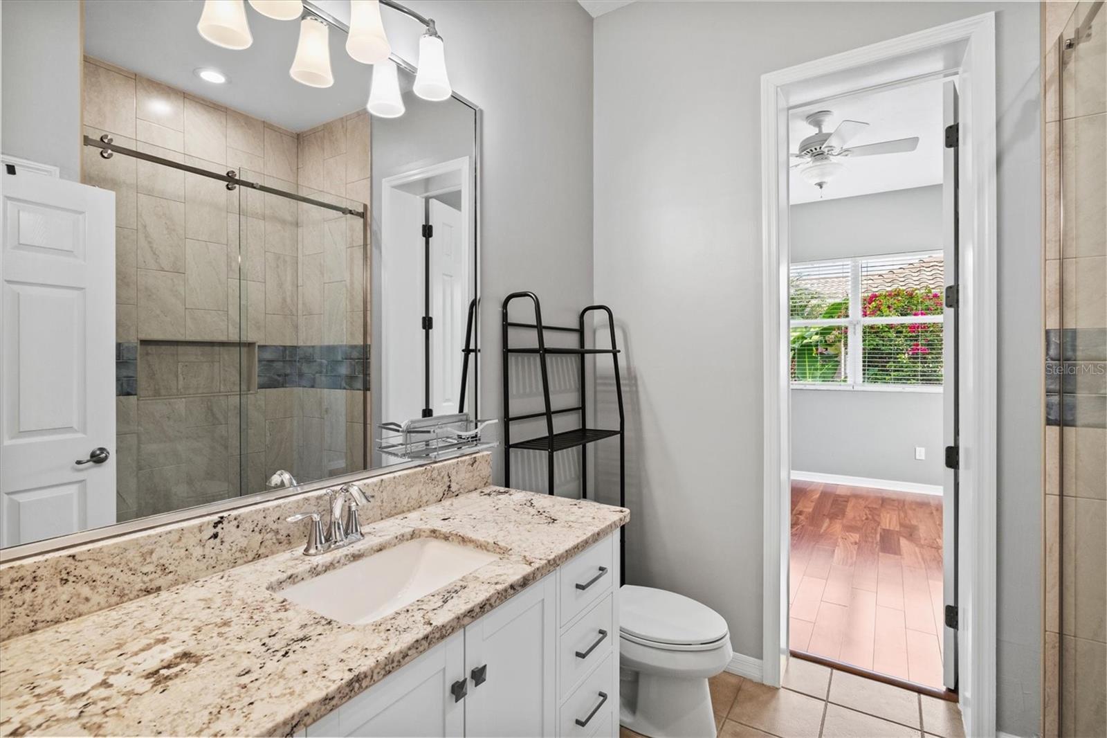 Image 39 of 96 For 8930 Bloomfield Blvd