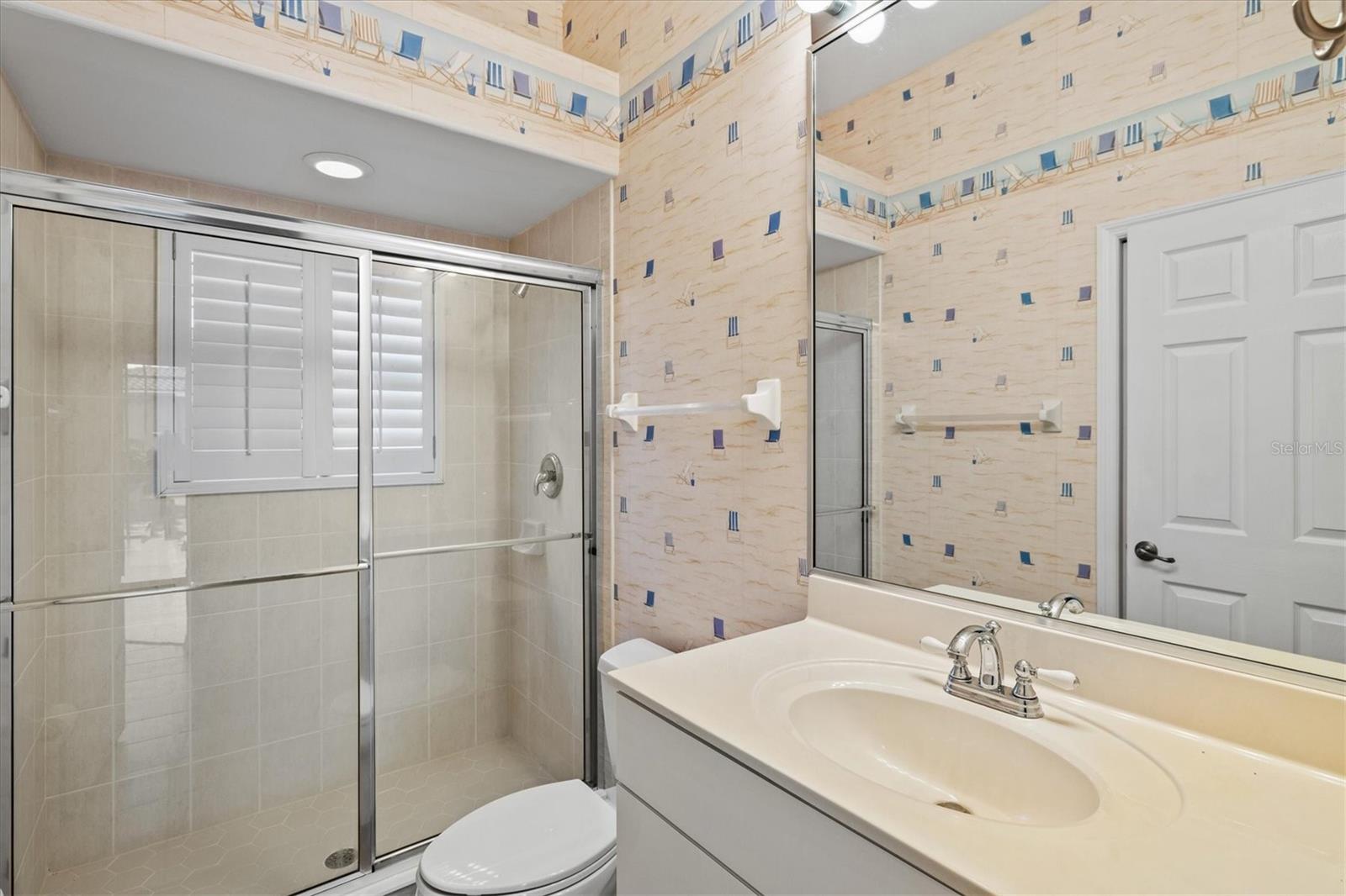 Image 43 of 96 For 8930 Bloomfield Blvd